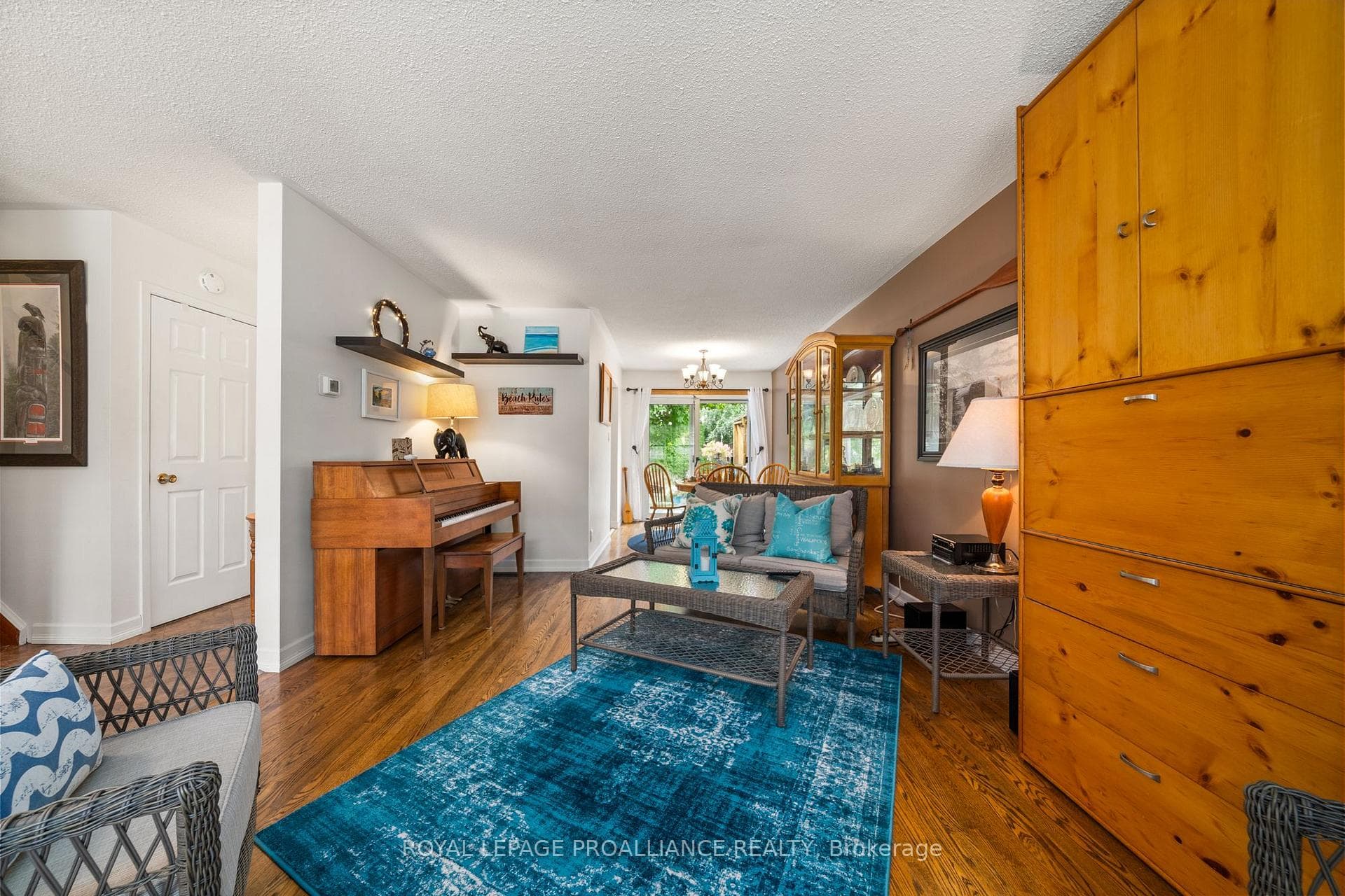 253 Pine Street photo 8