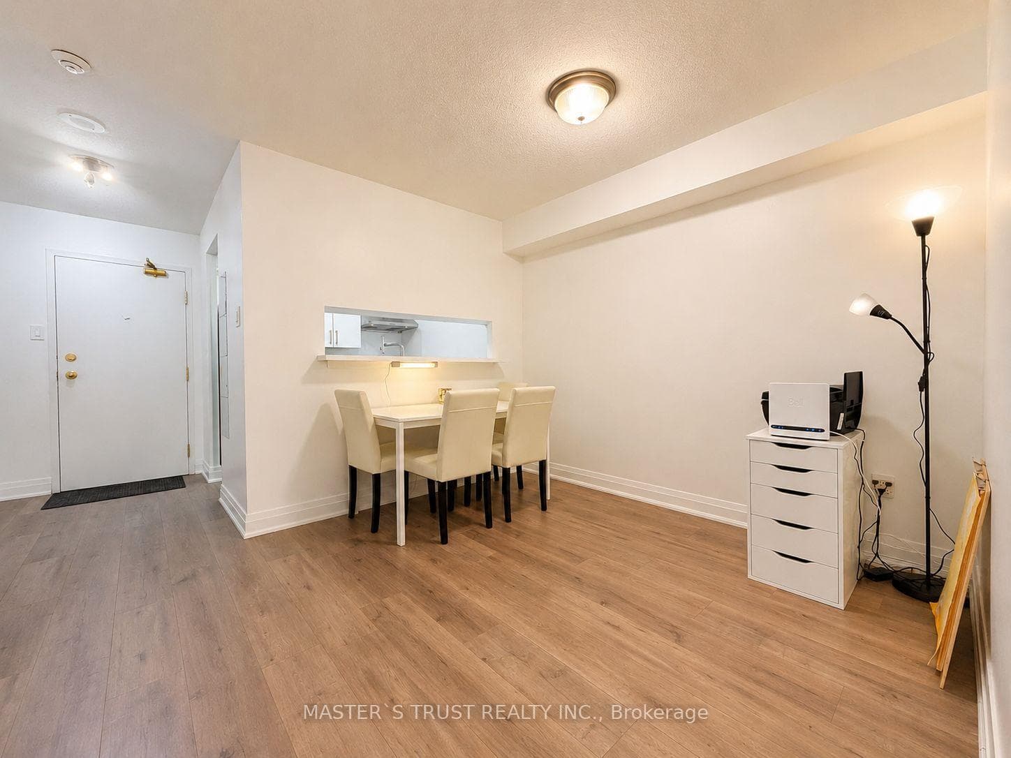 117 Gerrard Street Unit 413 photo 5