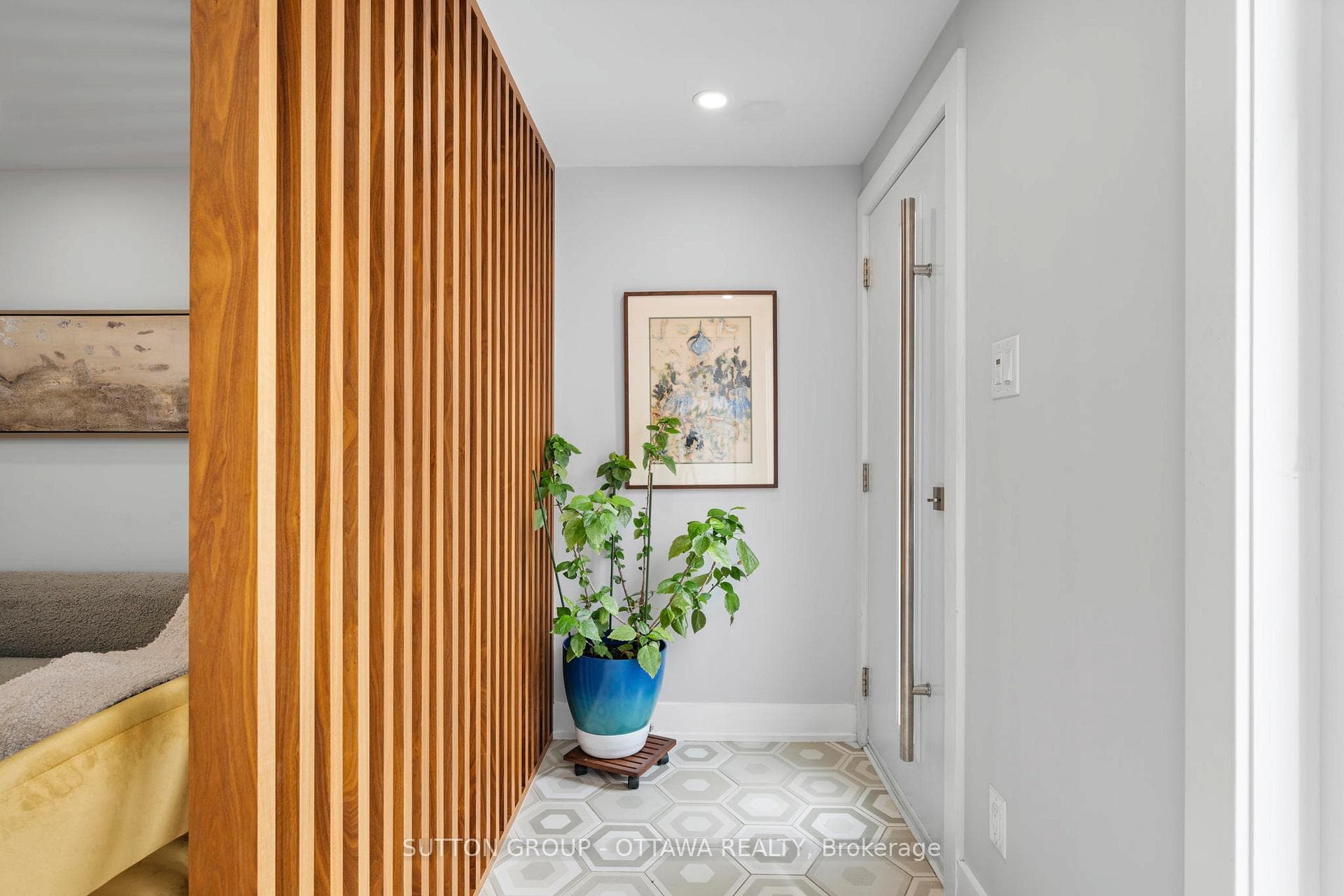 81 Armstrong Street photo 4