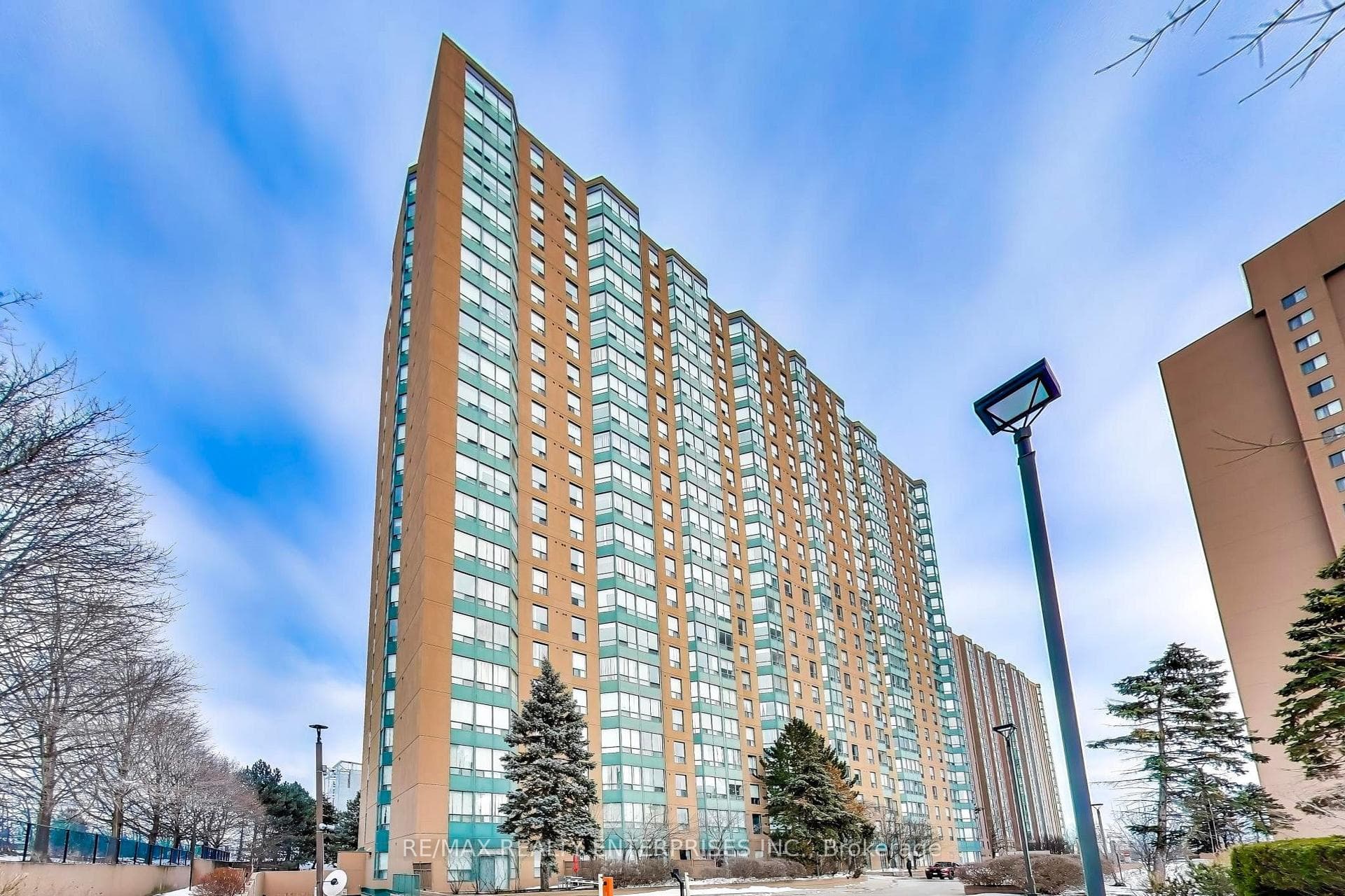 135 Hillcrest Avenue Unit 309 photo 27