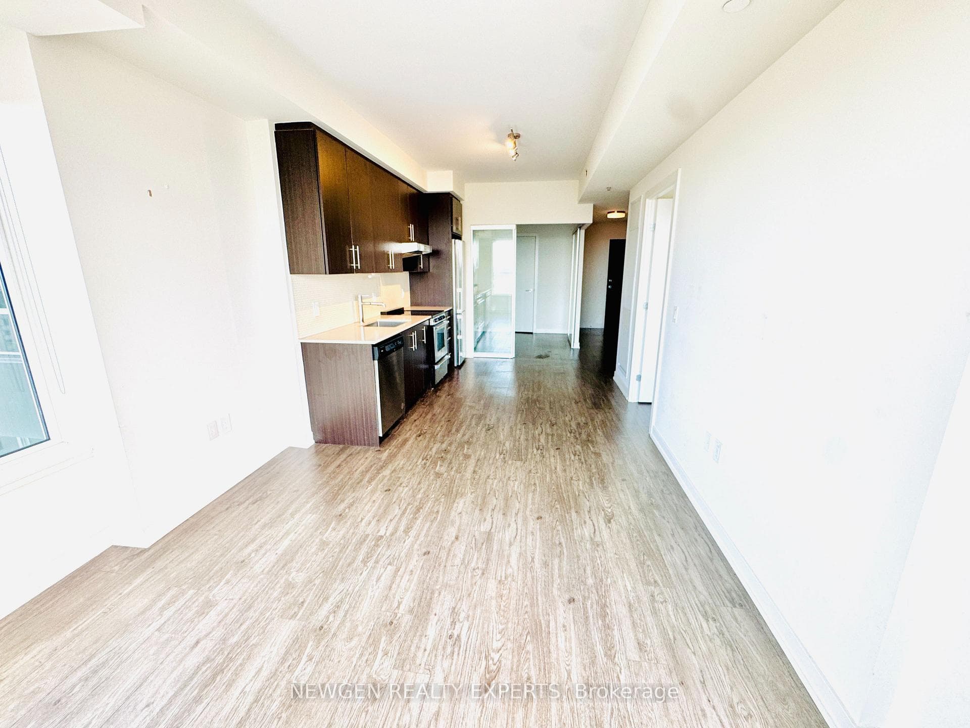 212 King William Street Unit 1220 photo 7