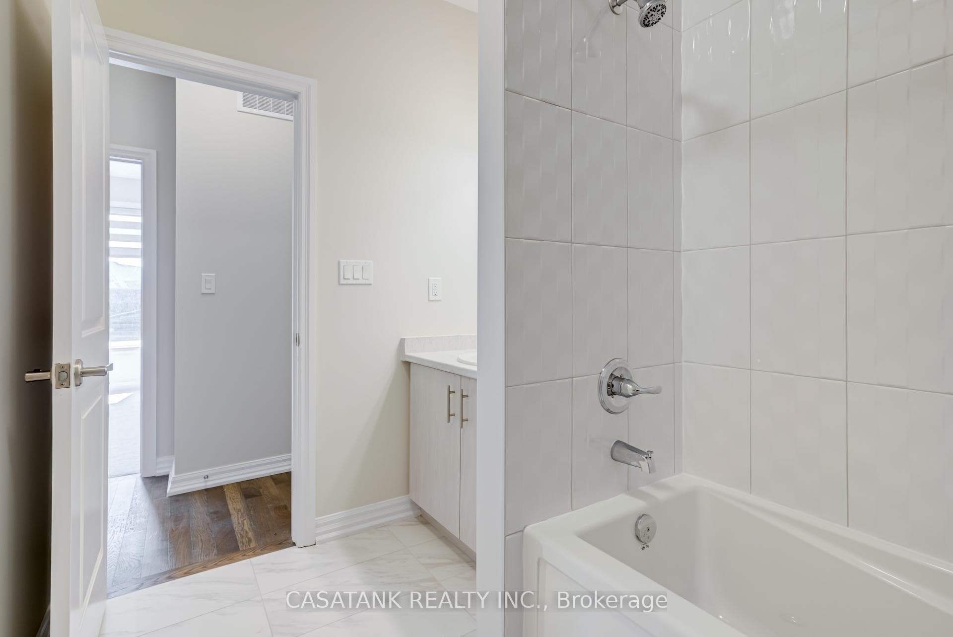 4311 Mann Street Unit 20 photo 18