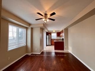 18 Arbuckle Way photo 2