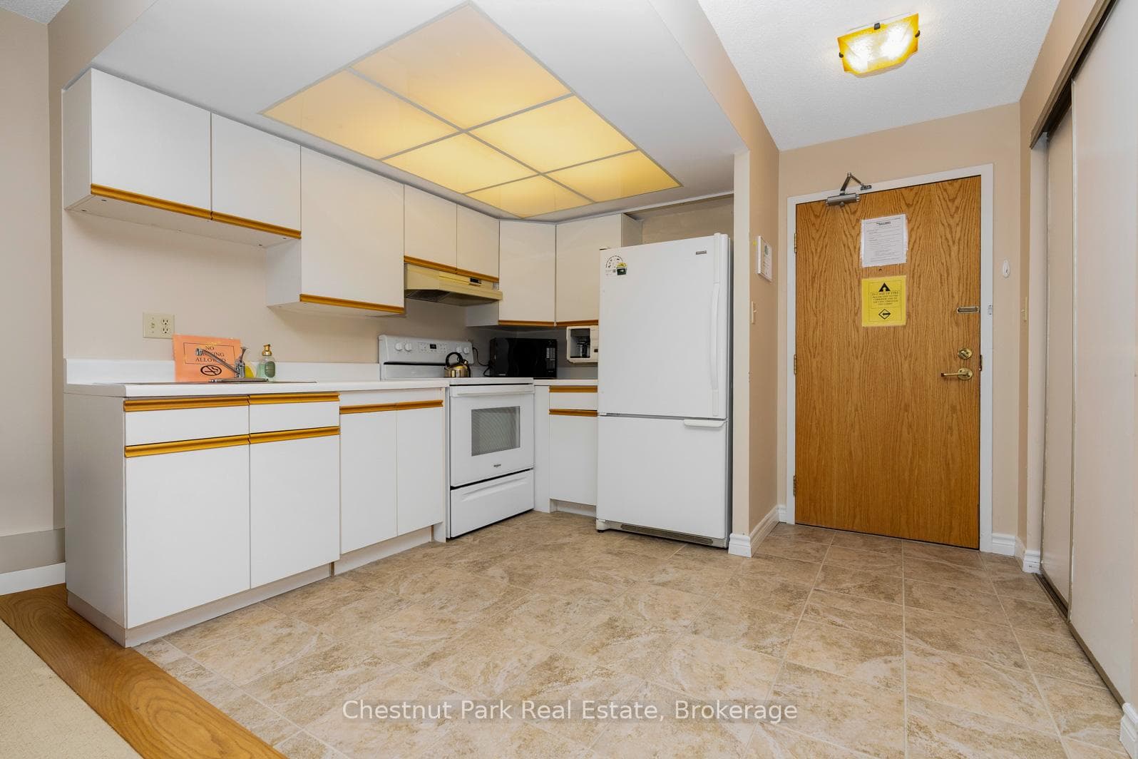 Condo amenities guest suite