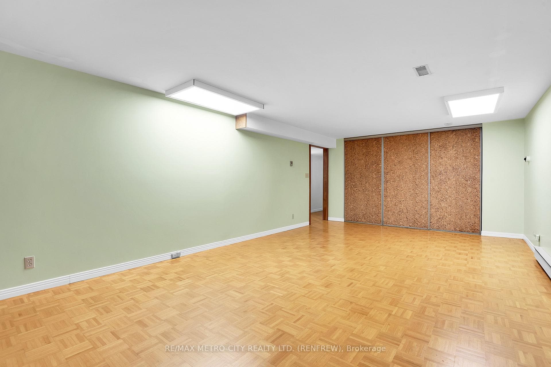 128 Burns Drive photo 31