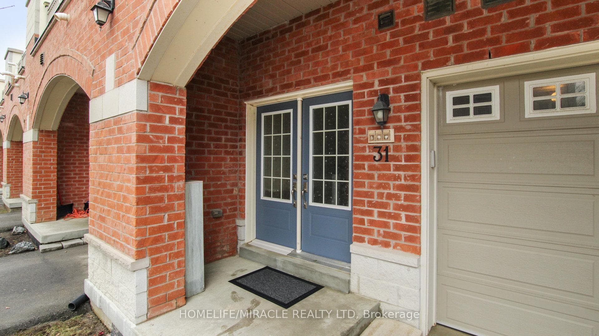 2510 Countryside Drive Unit 31 photo 2