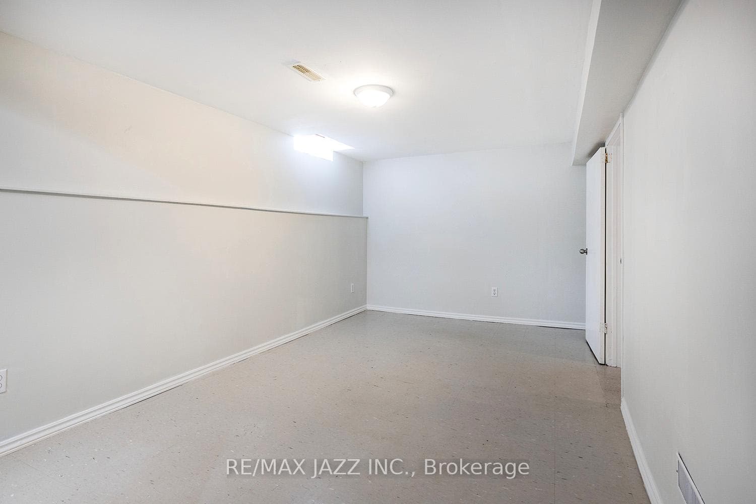 912 Gentry Crescent photo 28