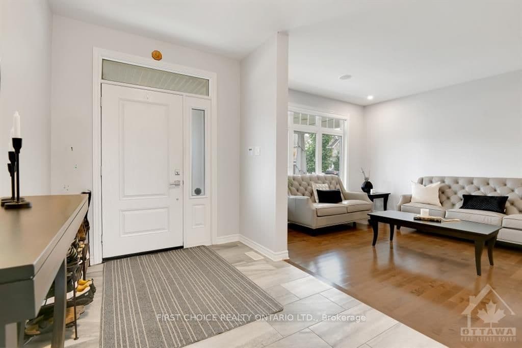 884 EXCURSION Way photo 2