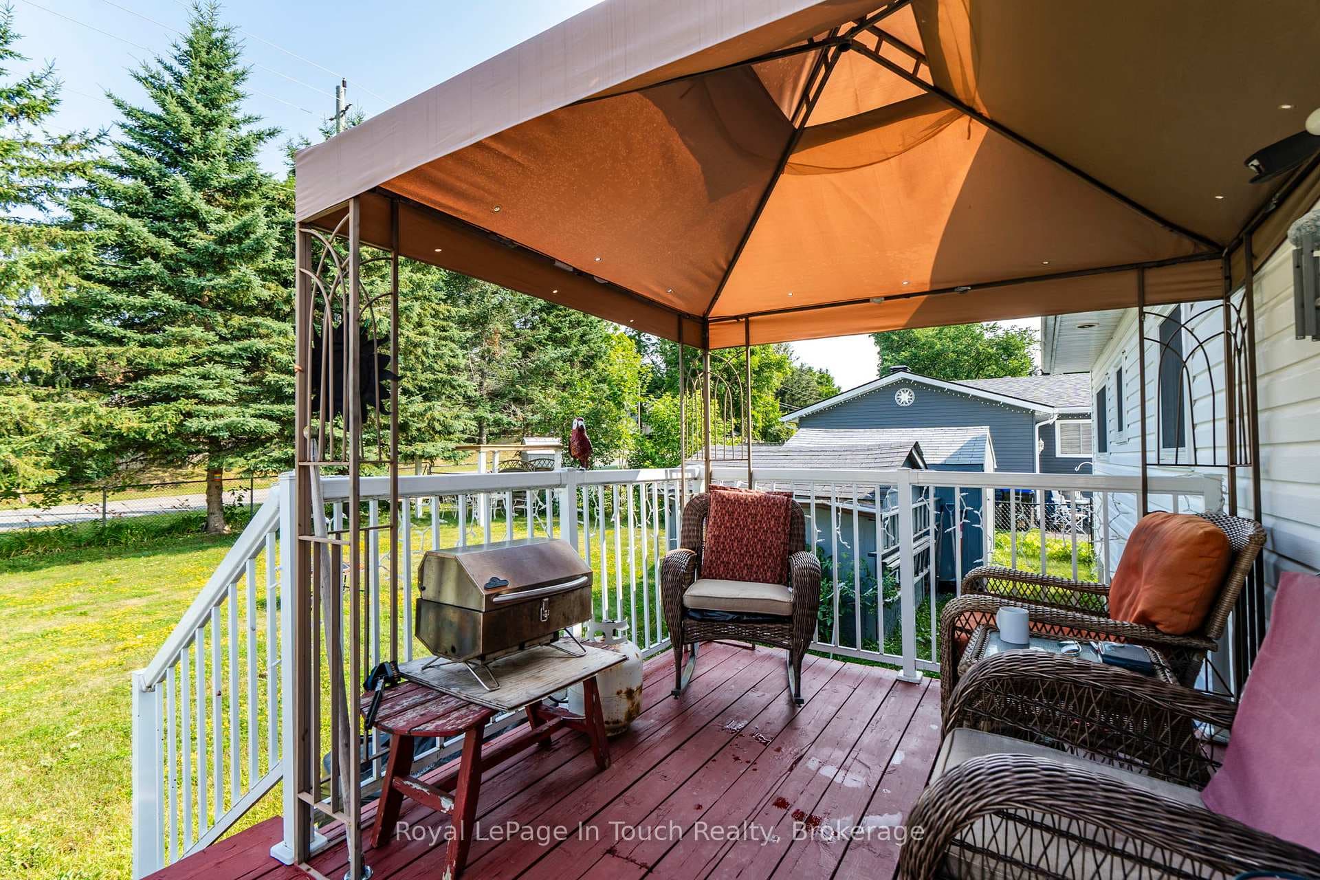 32 Bridle Road photo 27