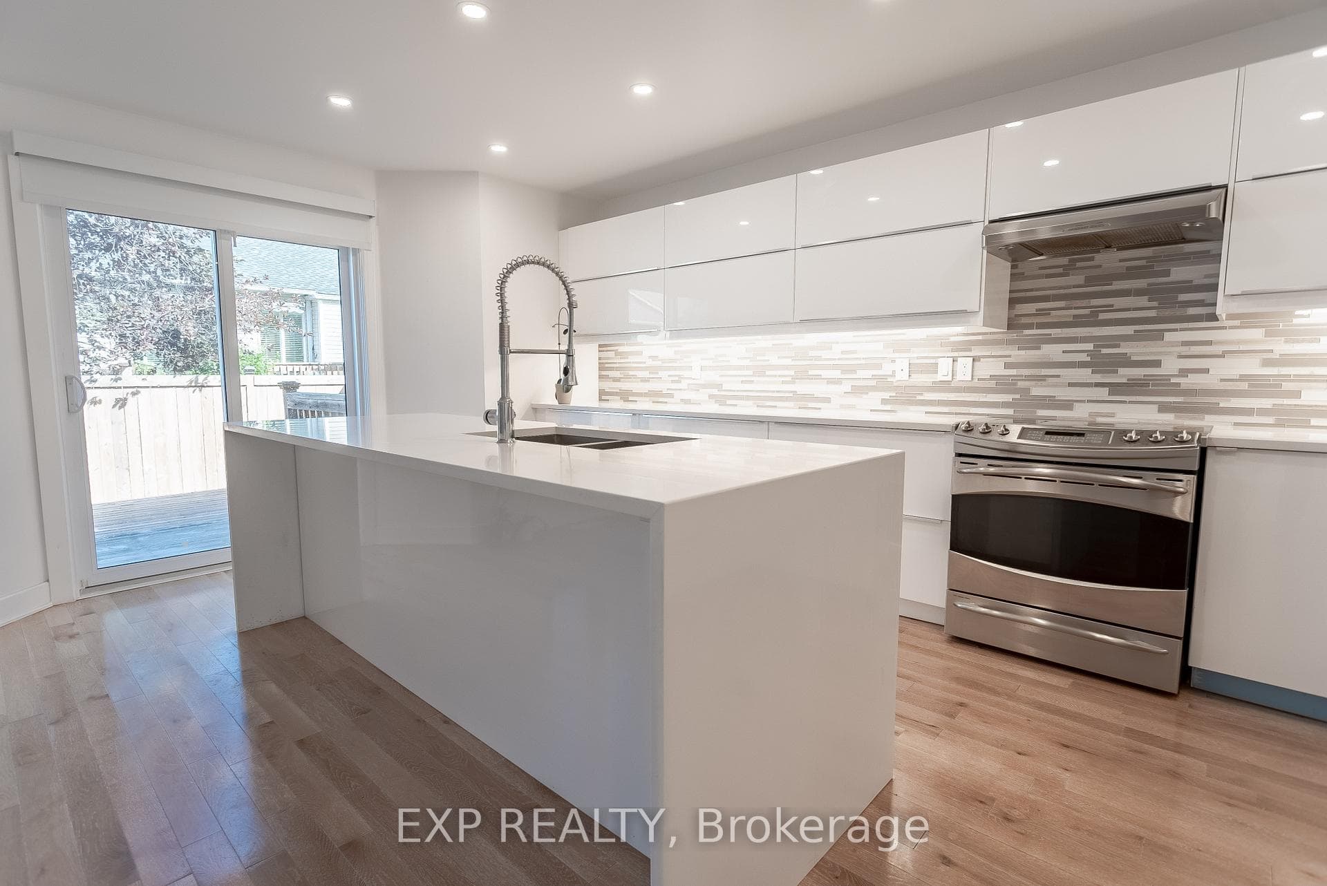 28 Chartwell Avenue photo 17