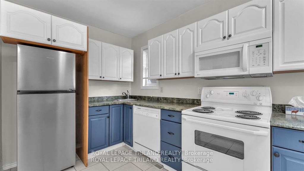 769 Quebec Street photo 11