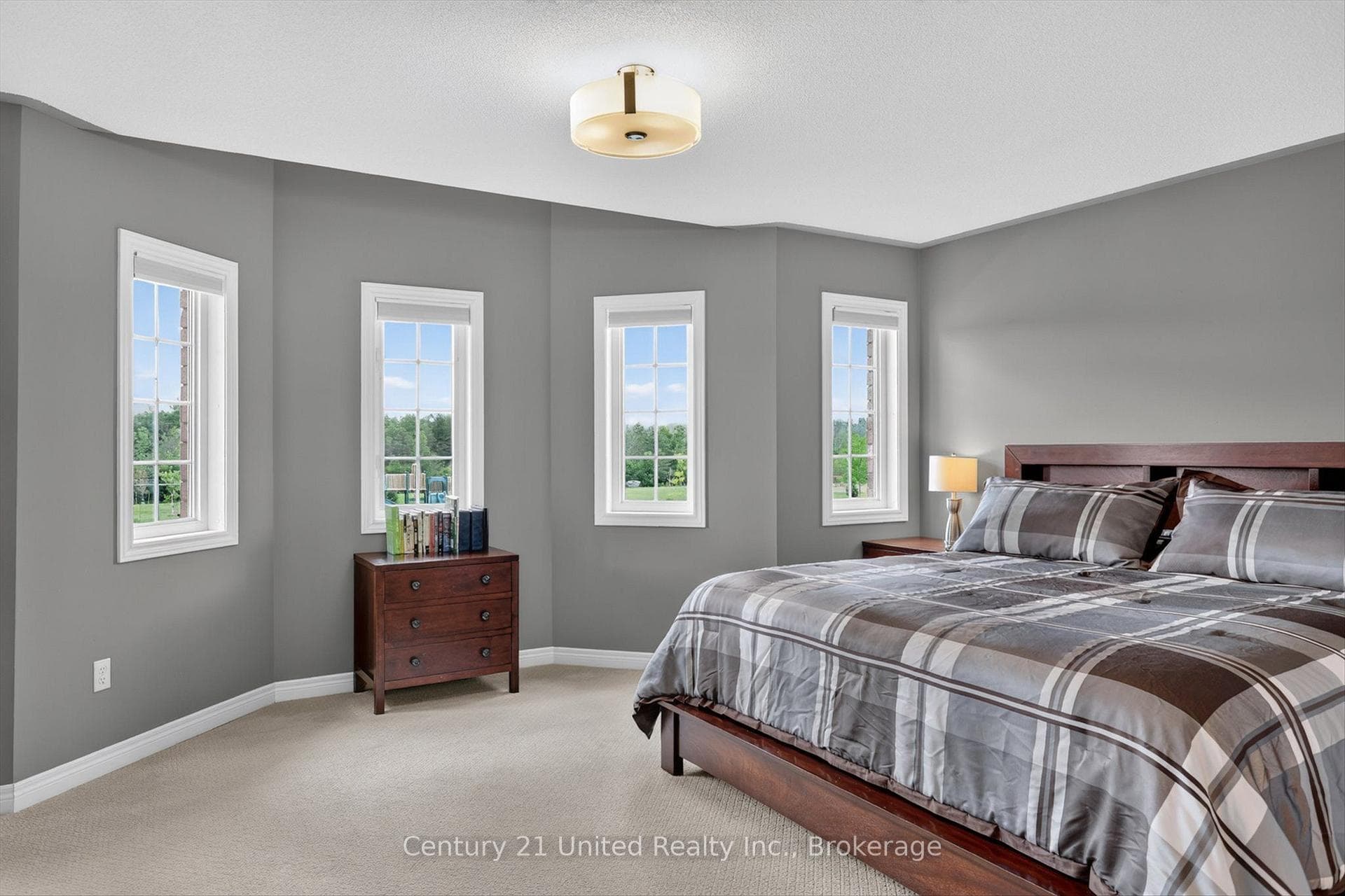 1184 Scollard Drive photo 39