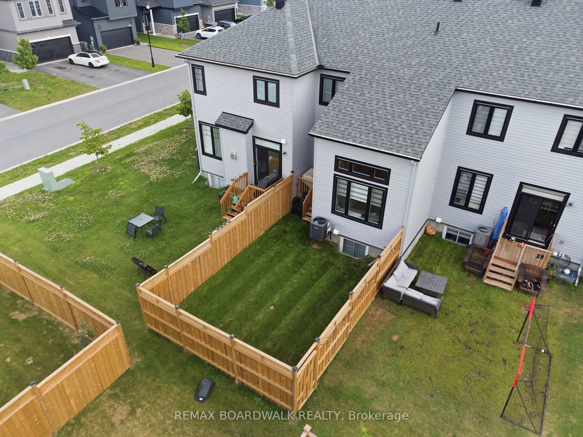 102 Patchell Place photo 45