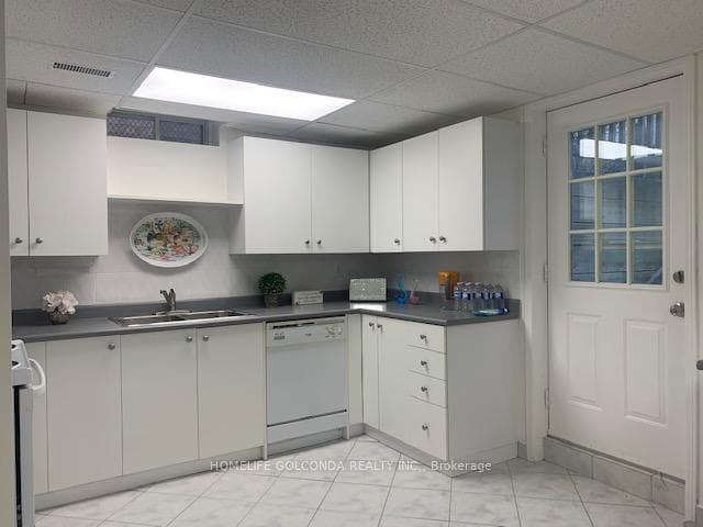 5 Hacienda Drive photo 3