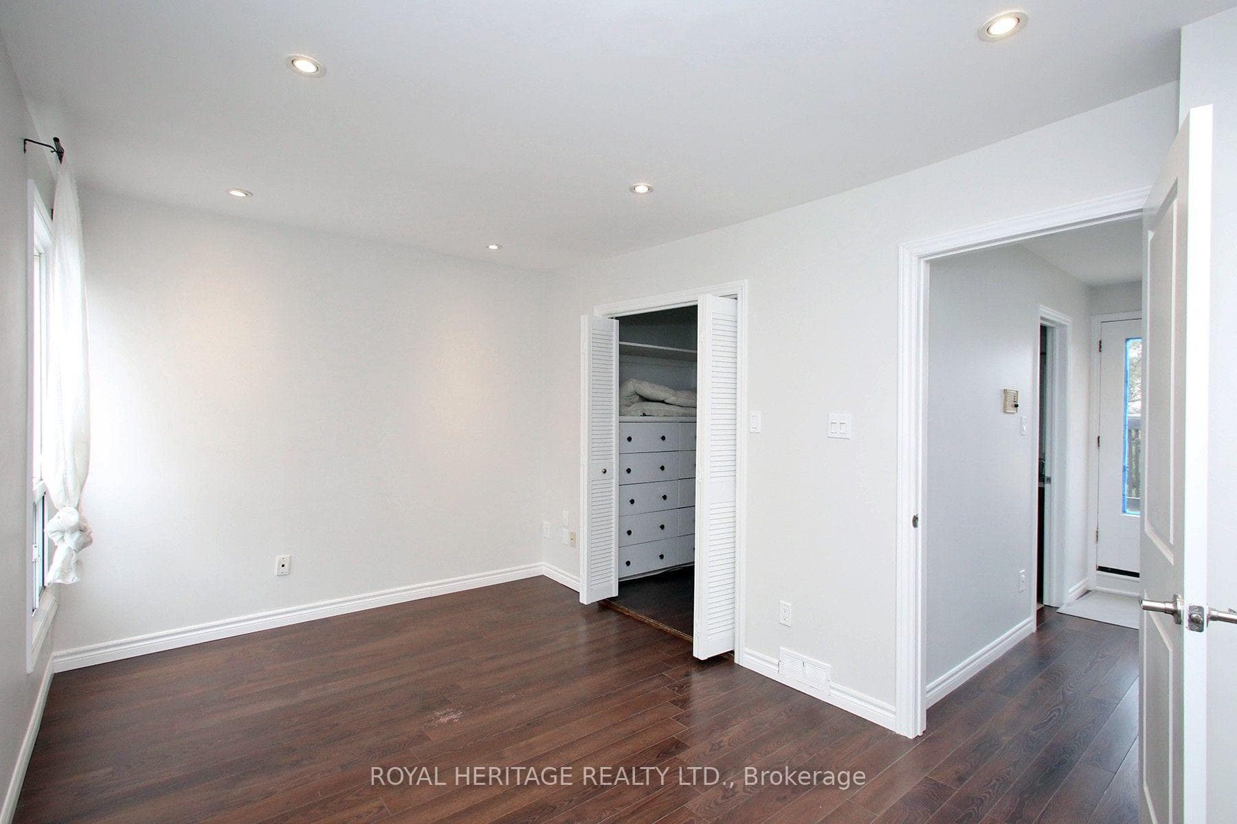 Upper Level Bedroom/ Walk in Closet
