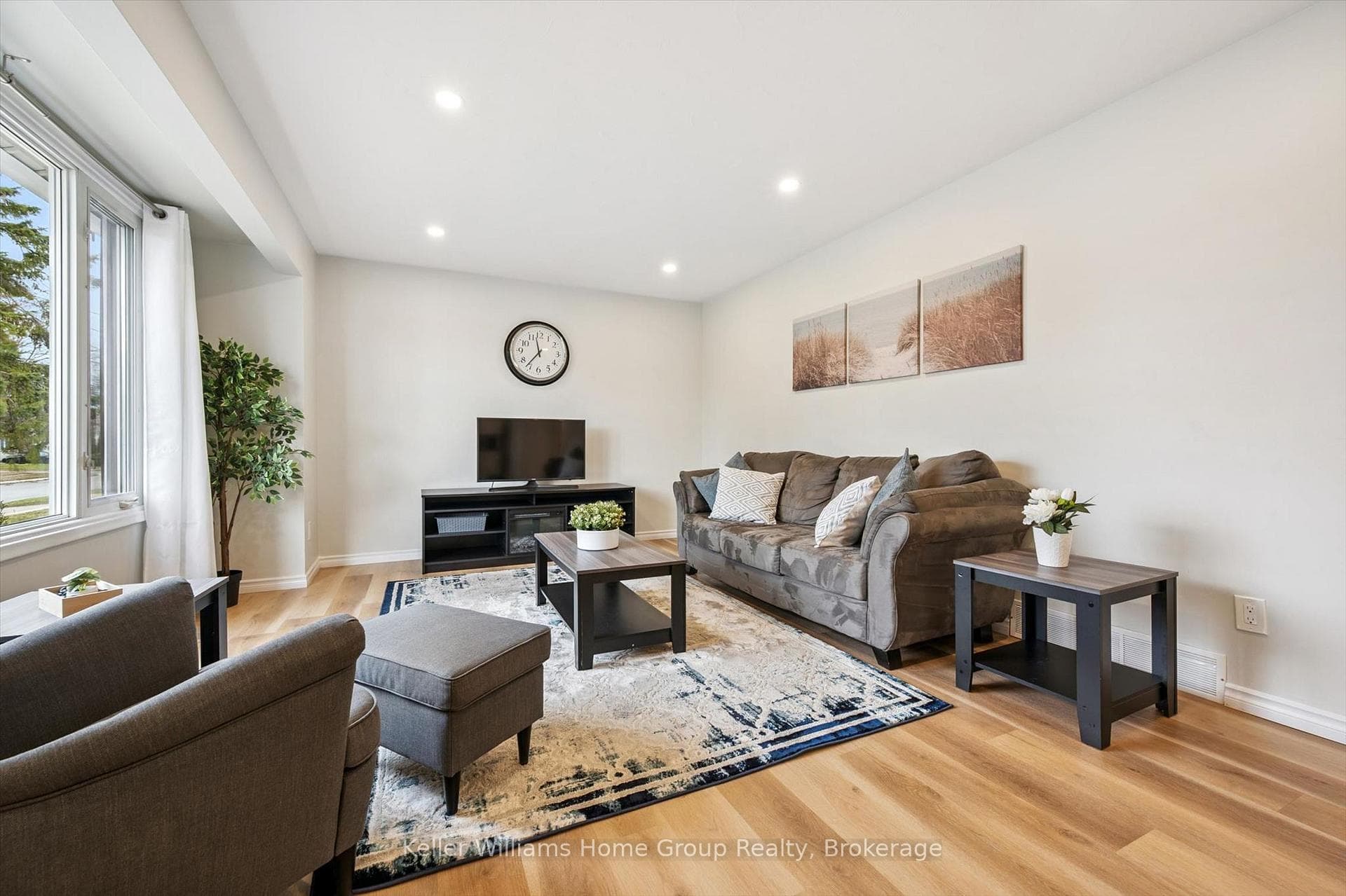 23 Hastings Boulevard photo 18