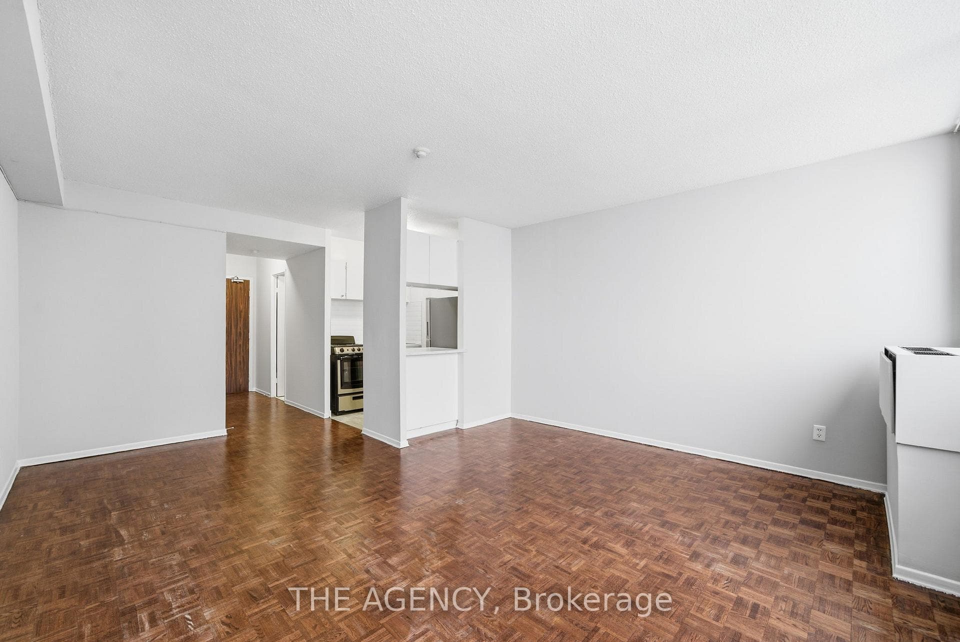 2360 Dundas Street Unit 2520B photo 1