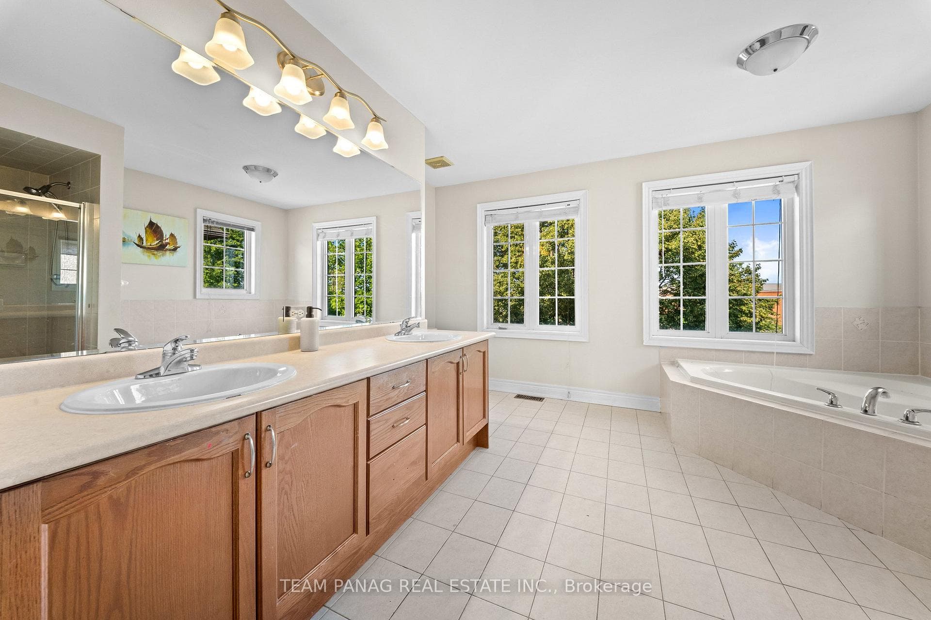 52 Mount Royal Circle photo 27