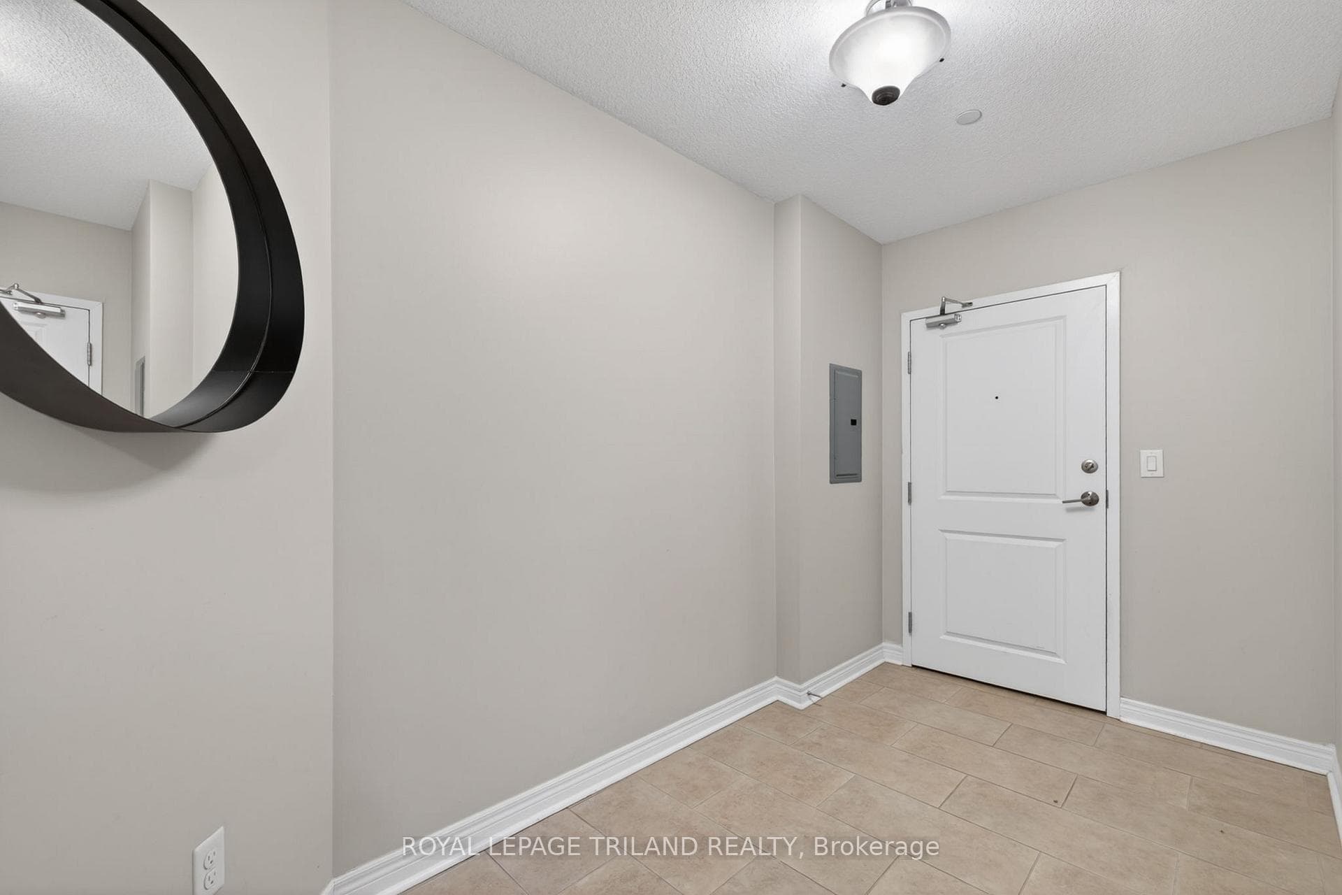 330 Ridout Street Unit 801 photo 9