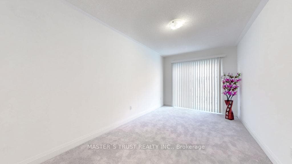 65 Dorian Drive photo 4