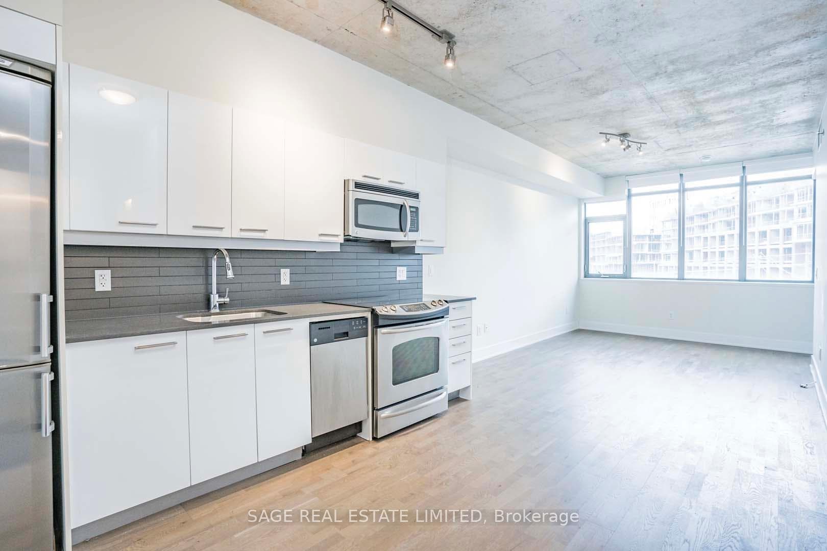 90 Trinity Street Unit 305 photo 6