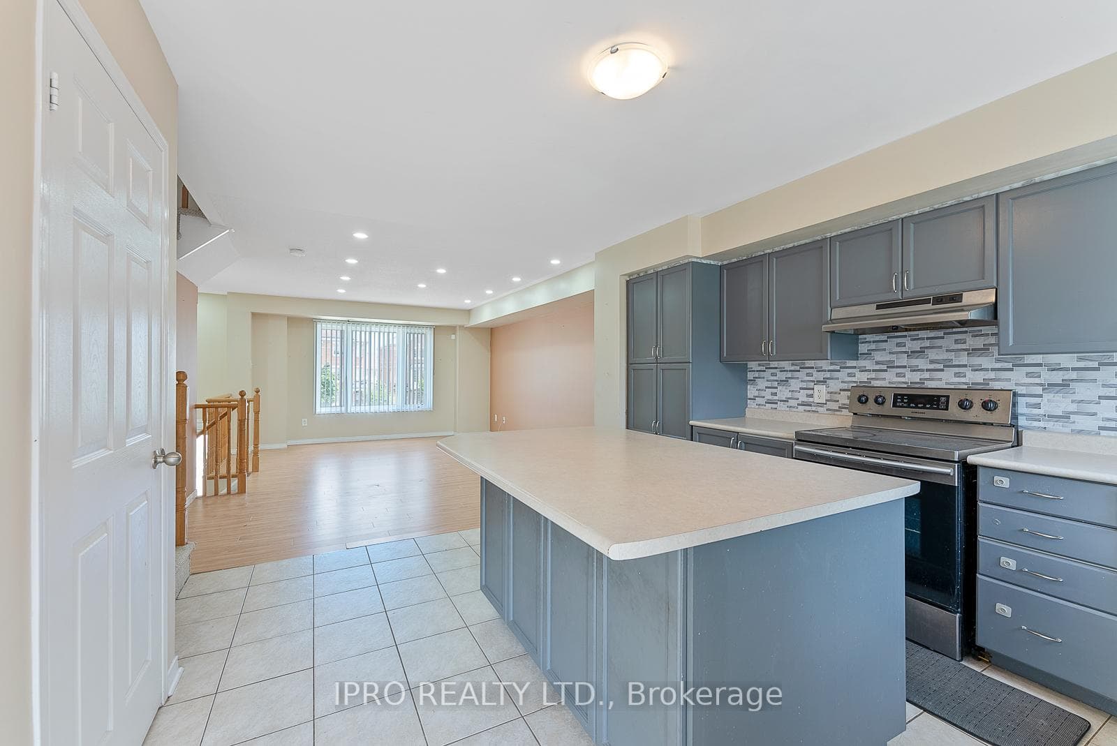 60 Fairwood Circle Unit 61 photo 15