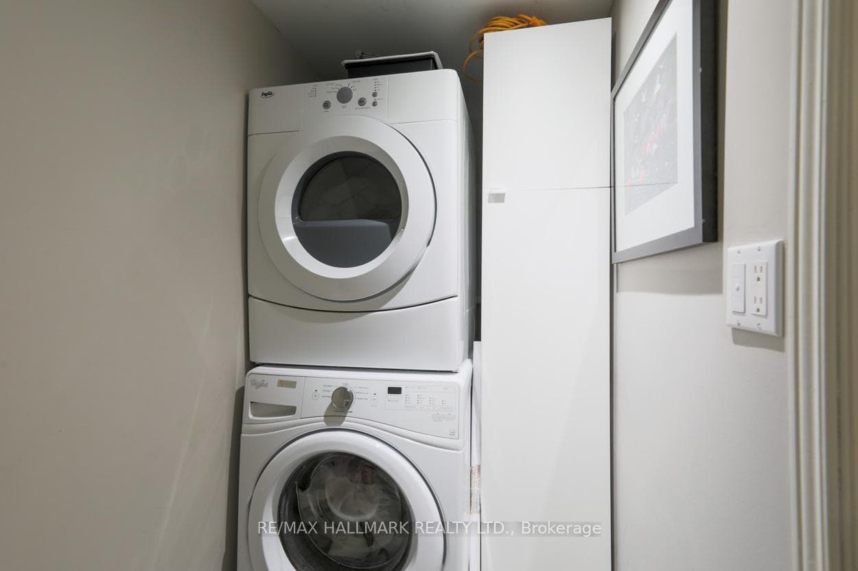 1 Byron Avenue photo 7