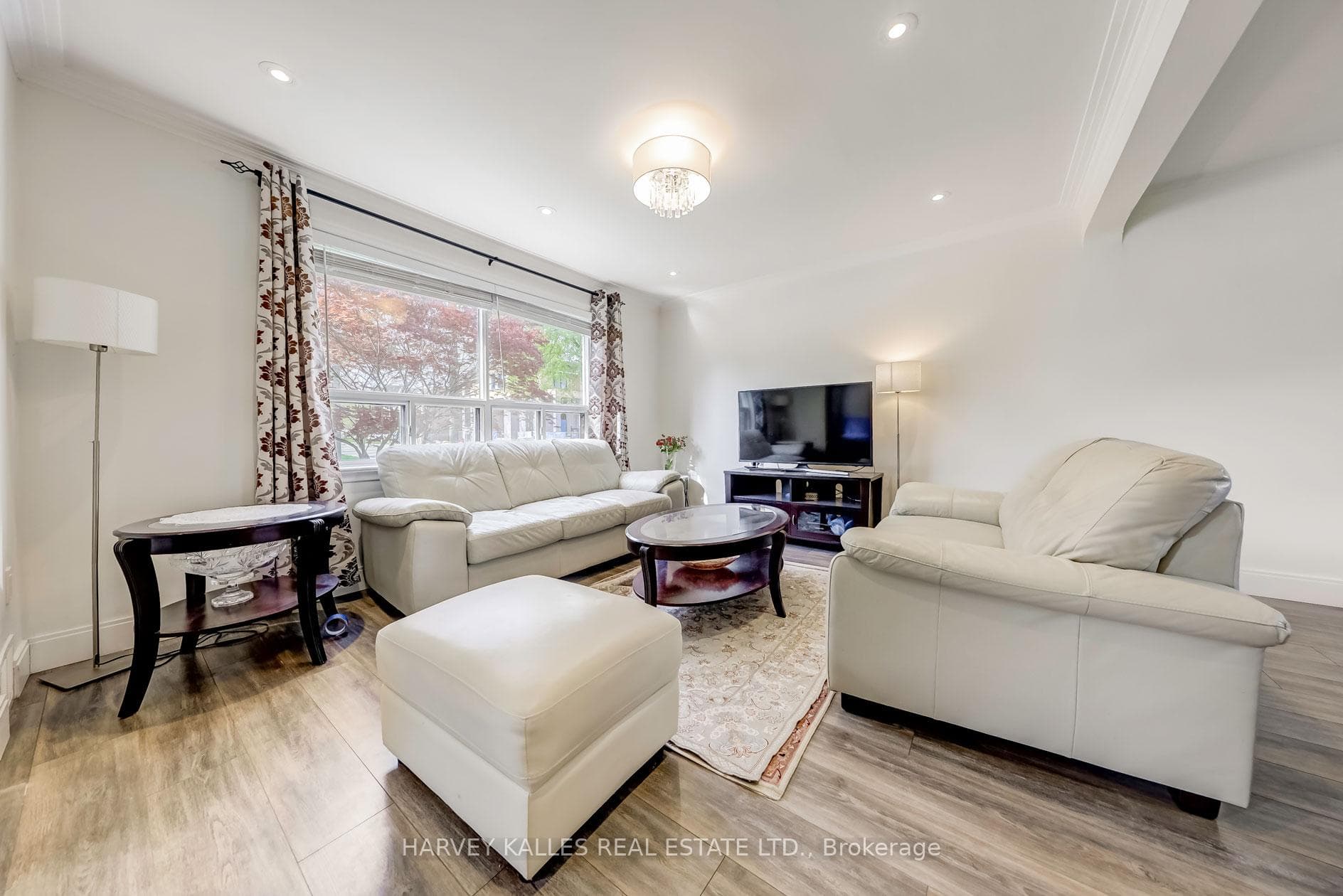 103 Centre Avenue photo 6