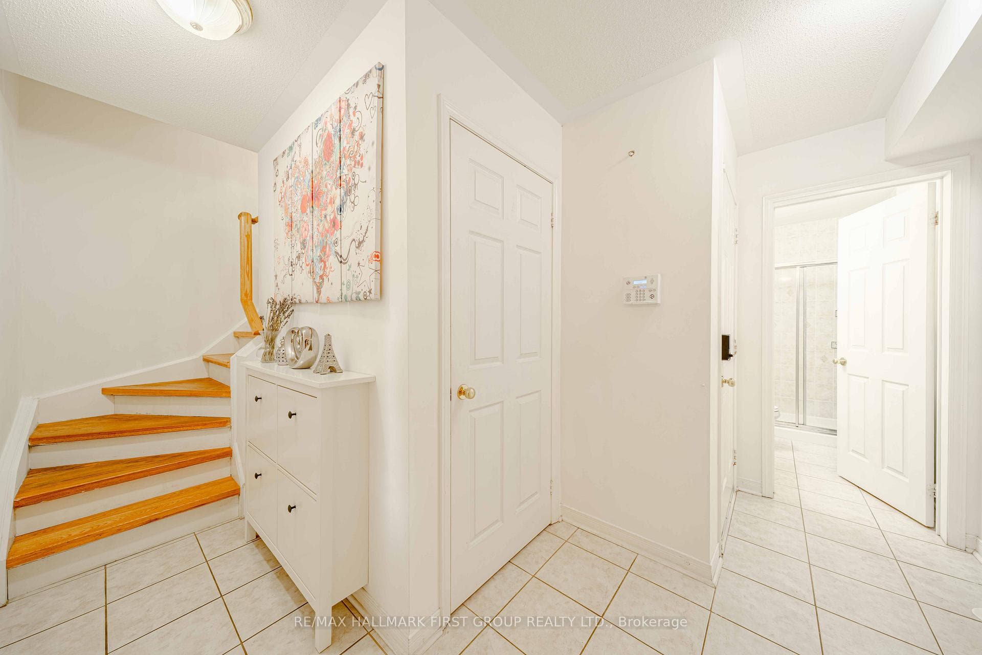2790 Eglinton Avenue Unit 1 photo 8