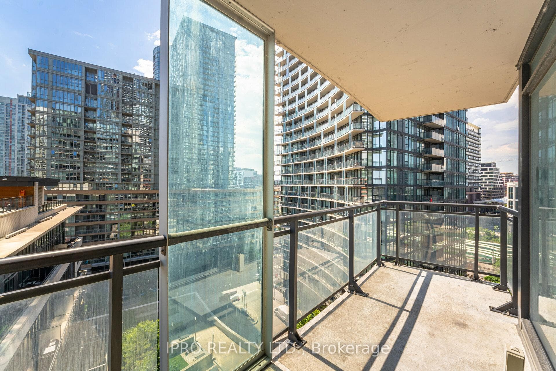 8 Telegram Mews Unit 1109 photo 23