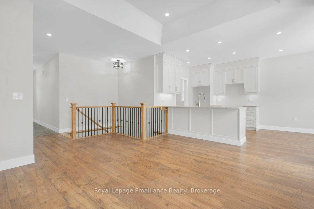 8 Dunmor Street photo 12