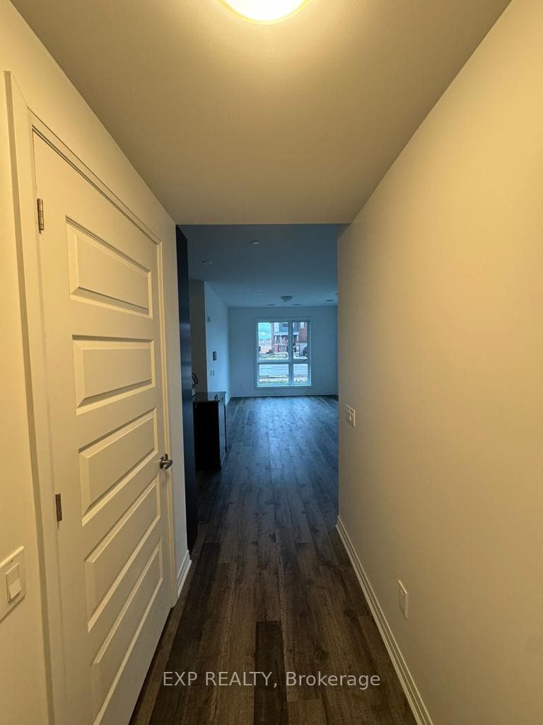 460 Gordon Krantz Avenue Unit 101 photo 26