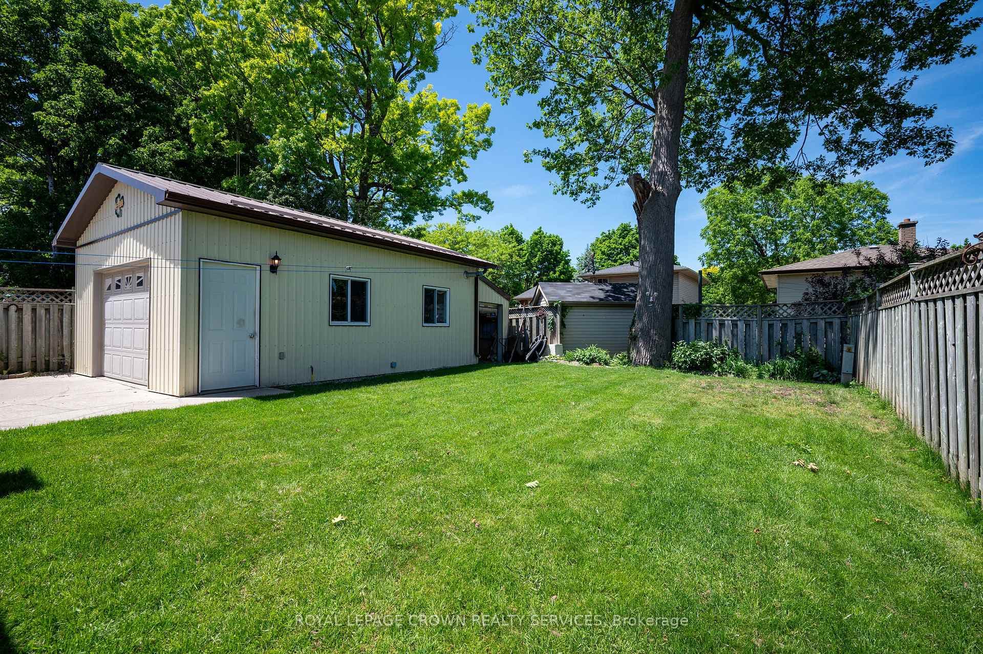 35 Barnicke Drive photo 37