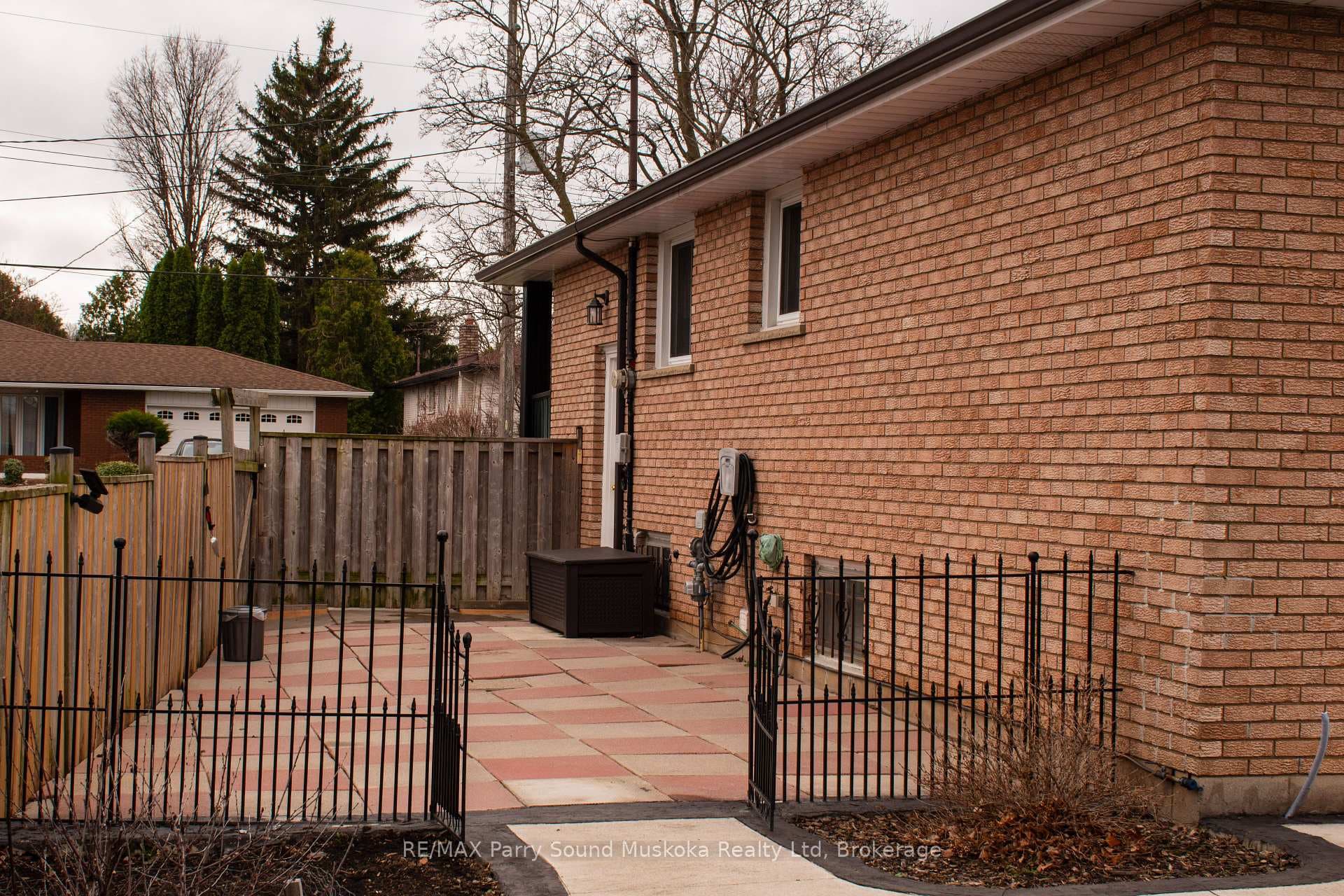 119 Forest Hill Crescent photo 7