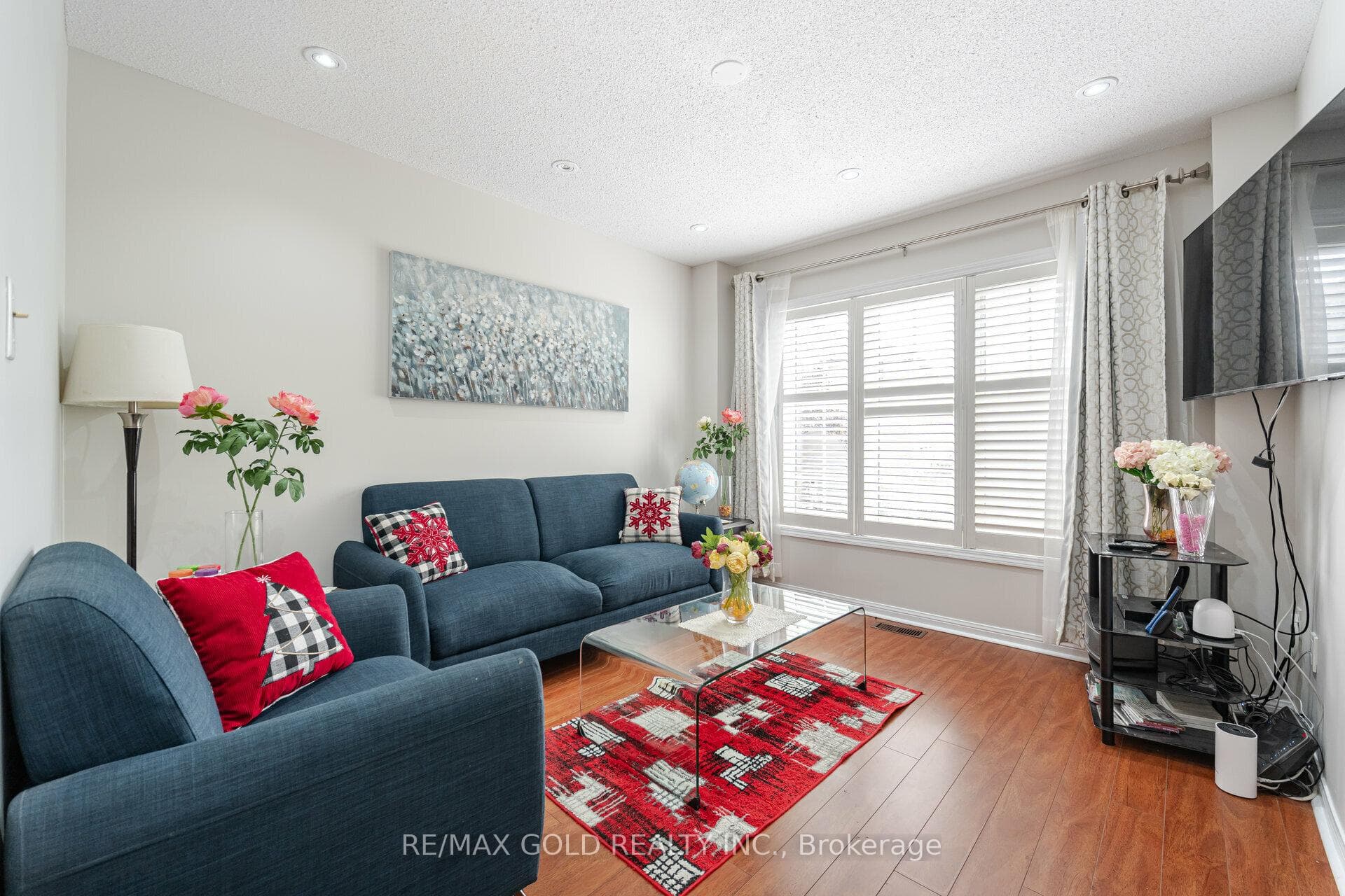 2 Clay Brick Court Unit 65 photo 6