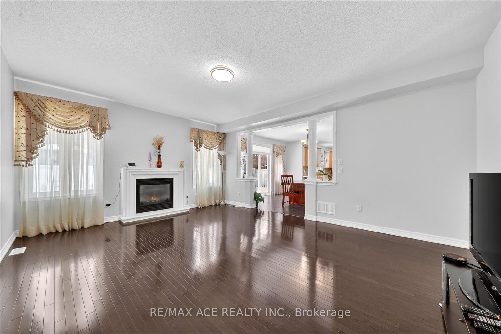 13 Gentry Way photo 23