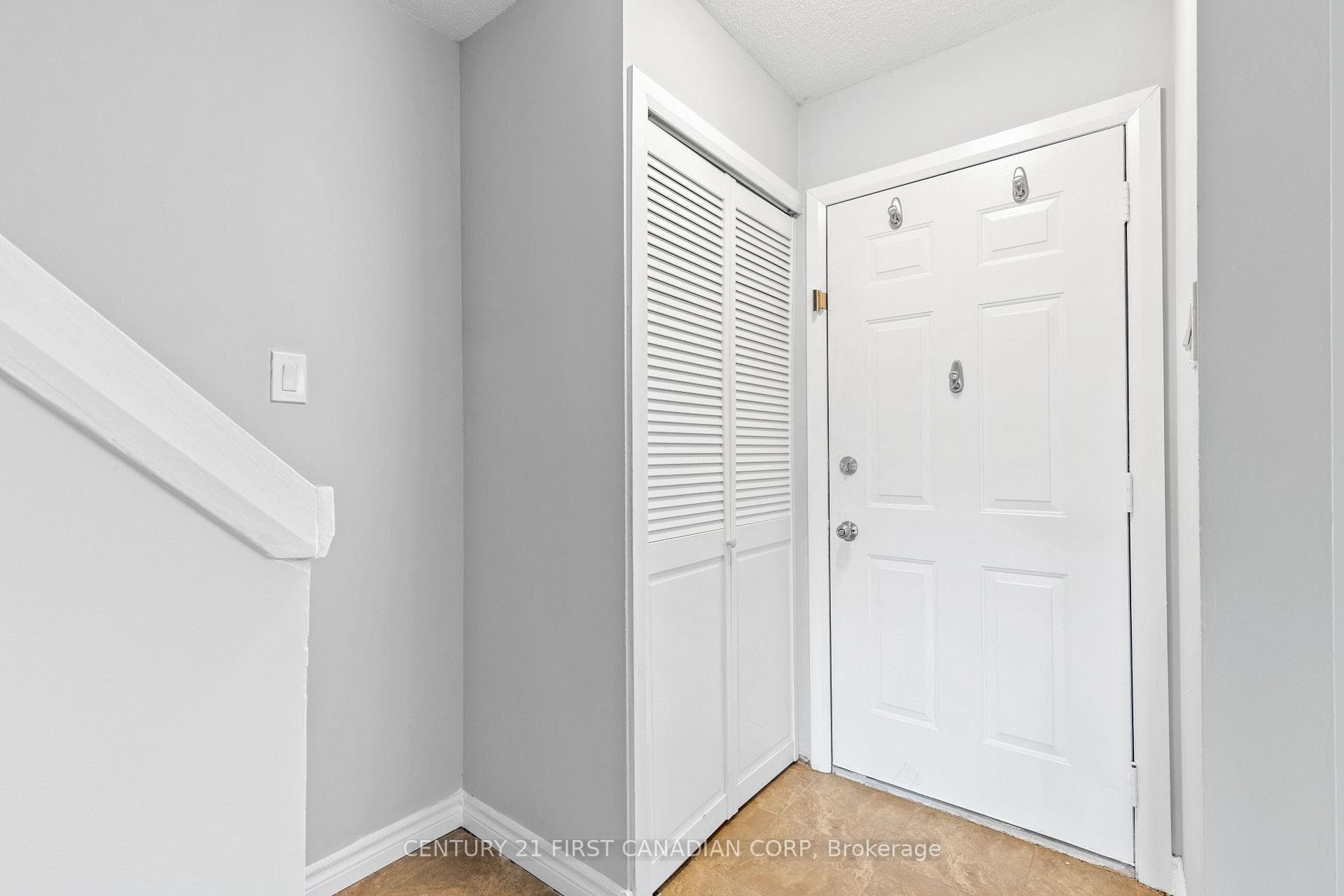 75 Gatewood Place Unit 5 photo 5