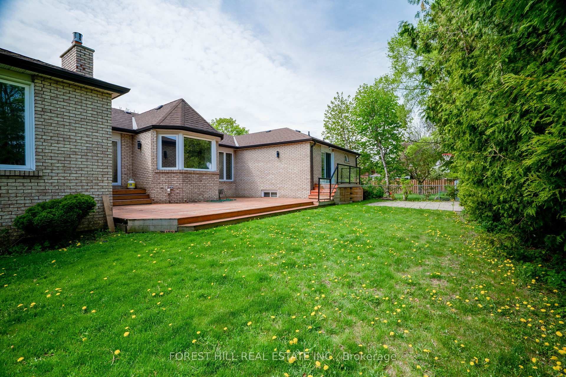 244 Waterloo Avenue photo 40