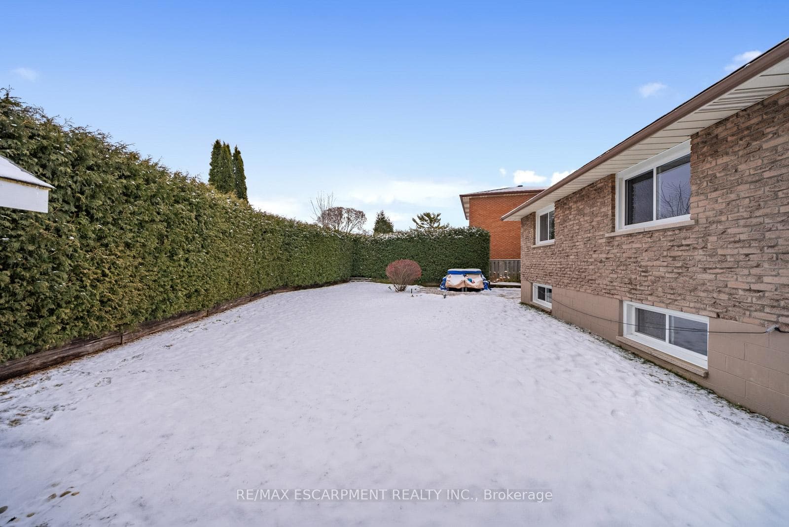 27 Valanna Court photo 33