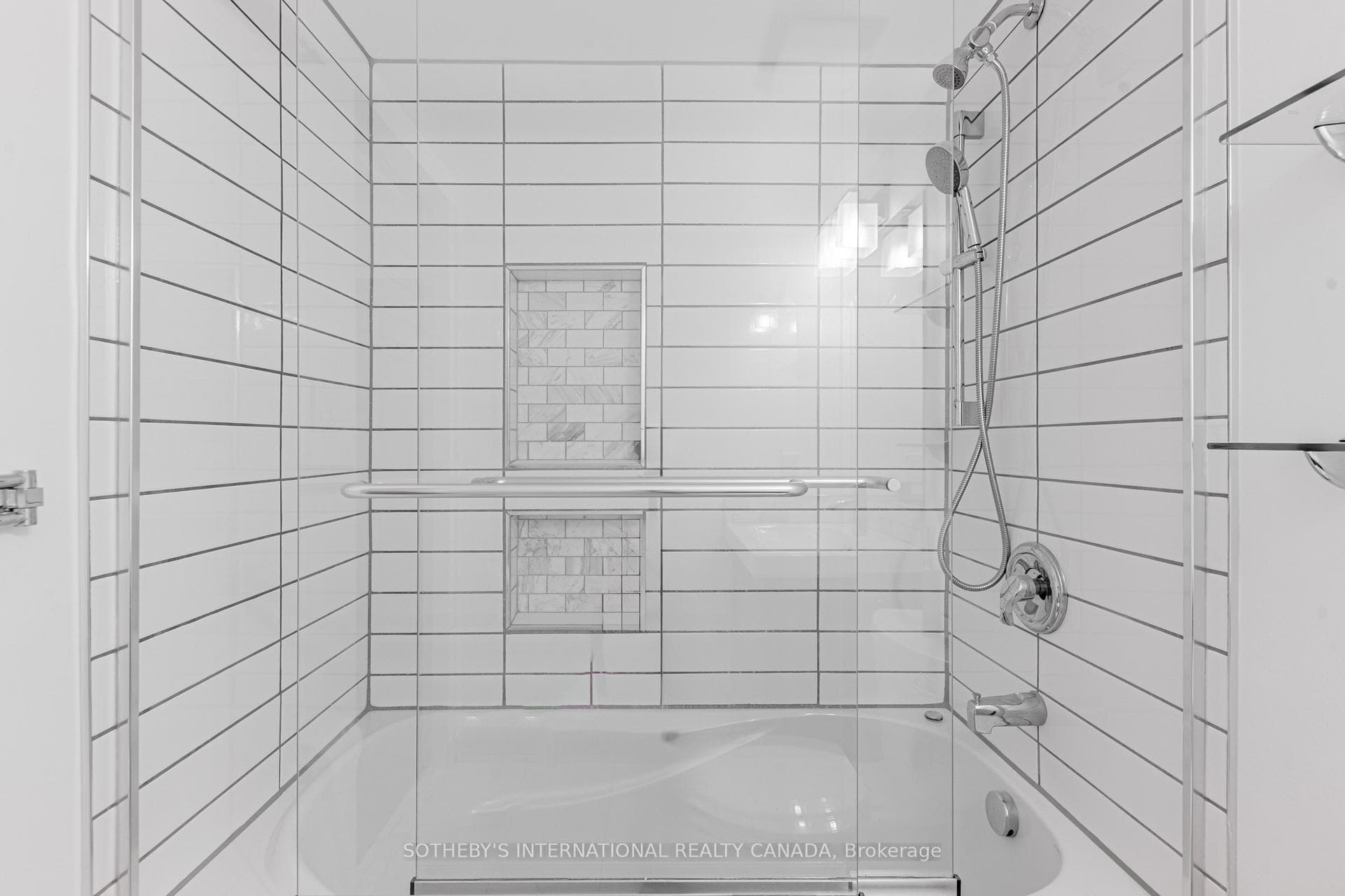 75 Weldrick Road Unit 305 photo 24