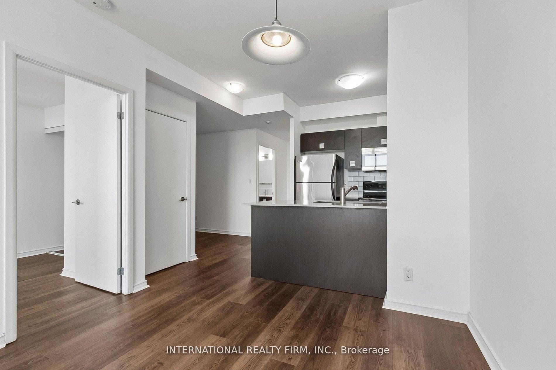 3391 Bloor Street Unit 1011 photo 5