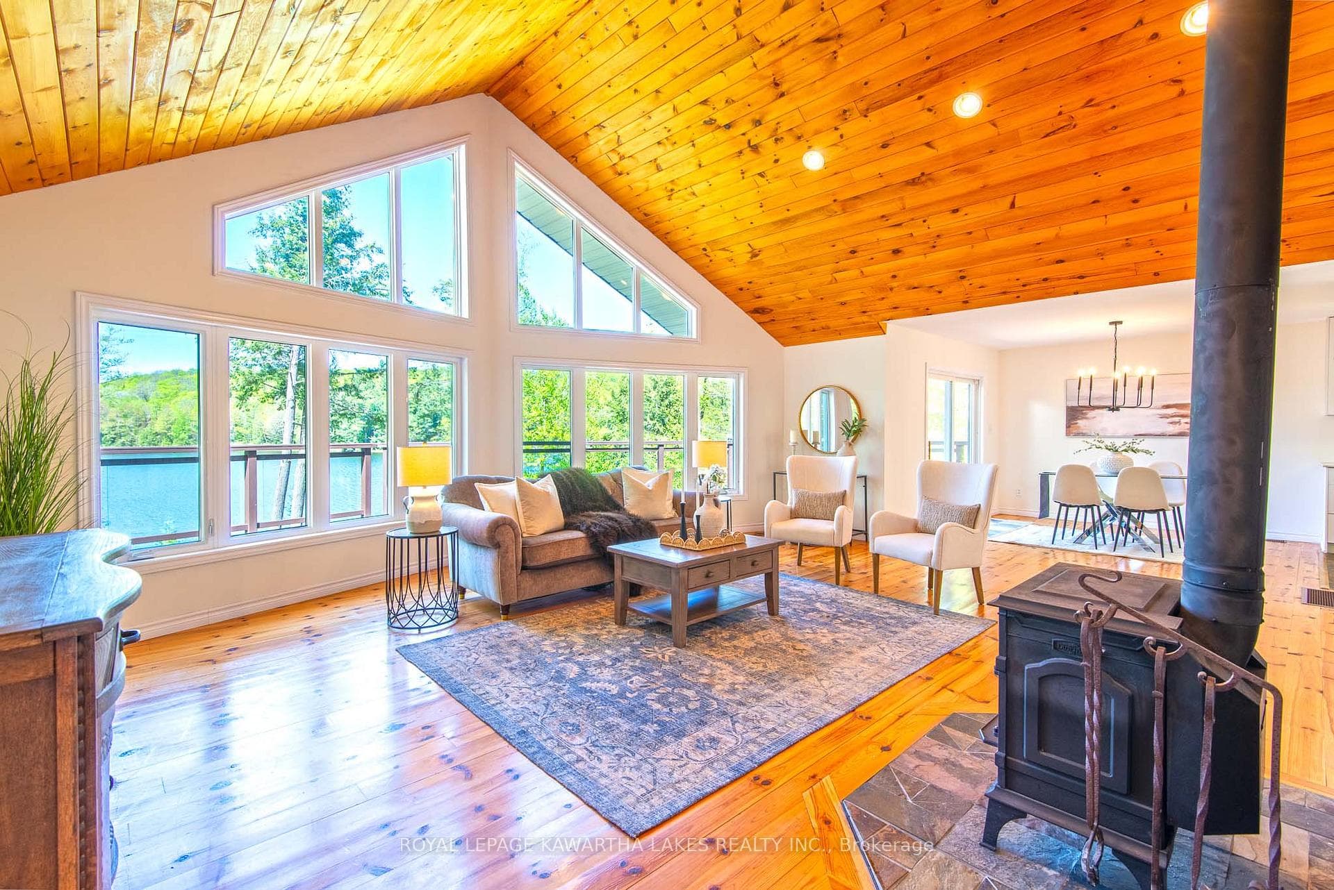 1307 Adanac Road photo 9