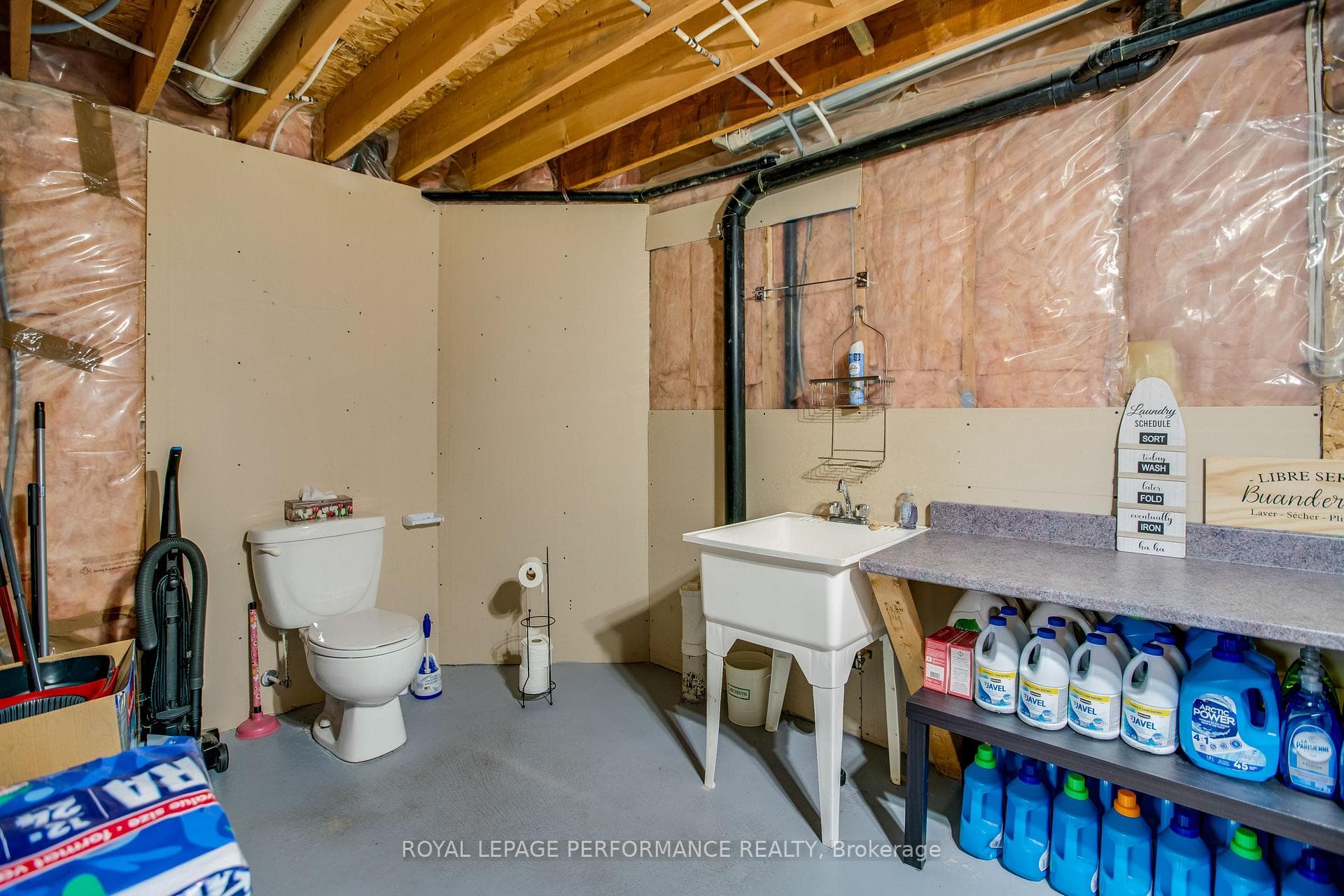 849 Pilon Street photo 40