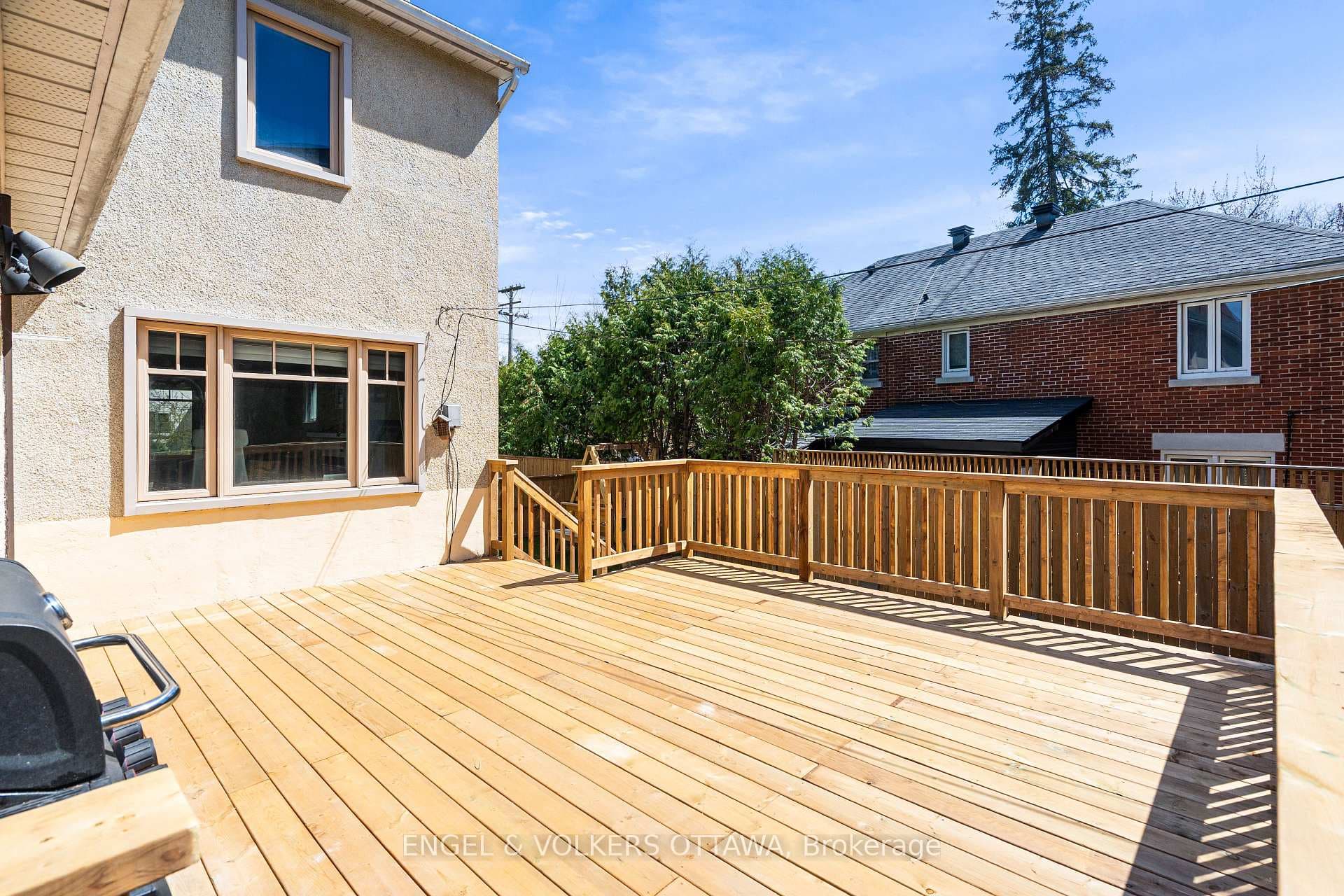 112 Springfield Road photo 22