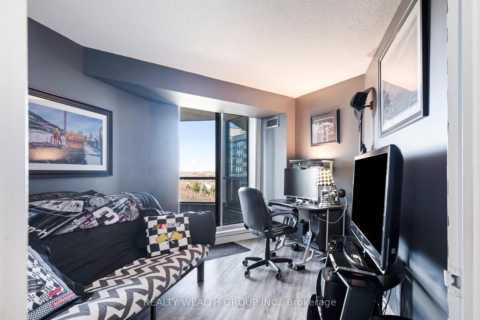 second bedroom