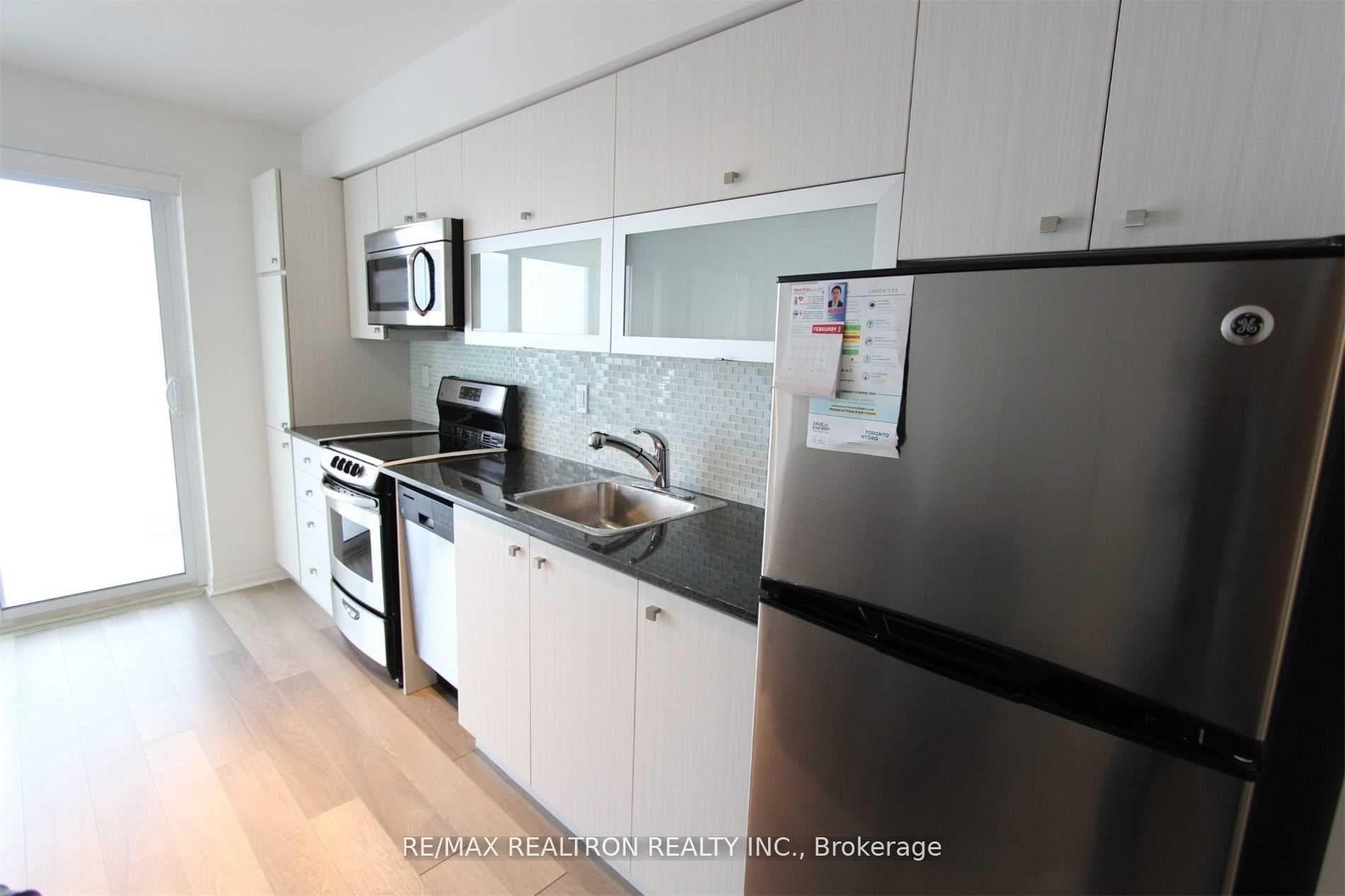 275 Yorkland Road Unit 1004 photo 6