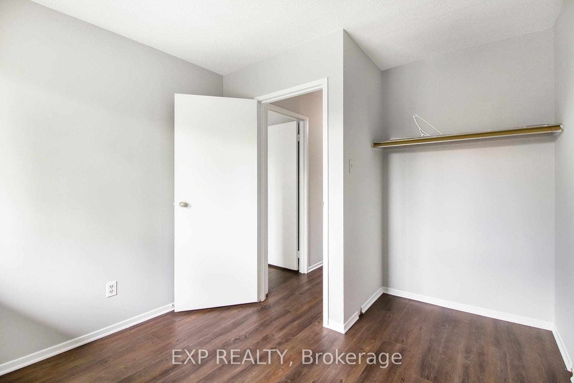 1687 Meadowbrook Road photo 17