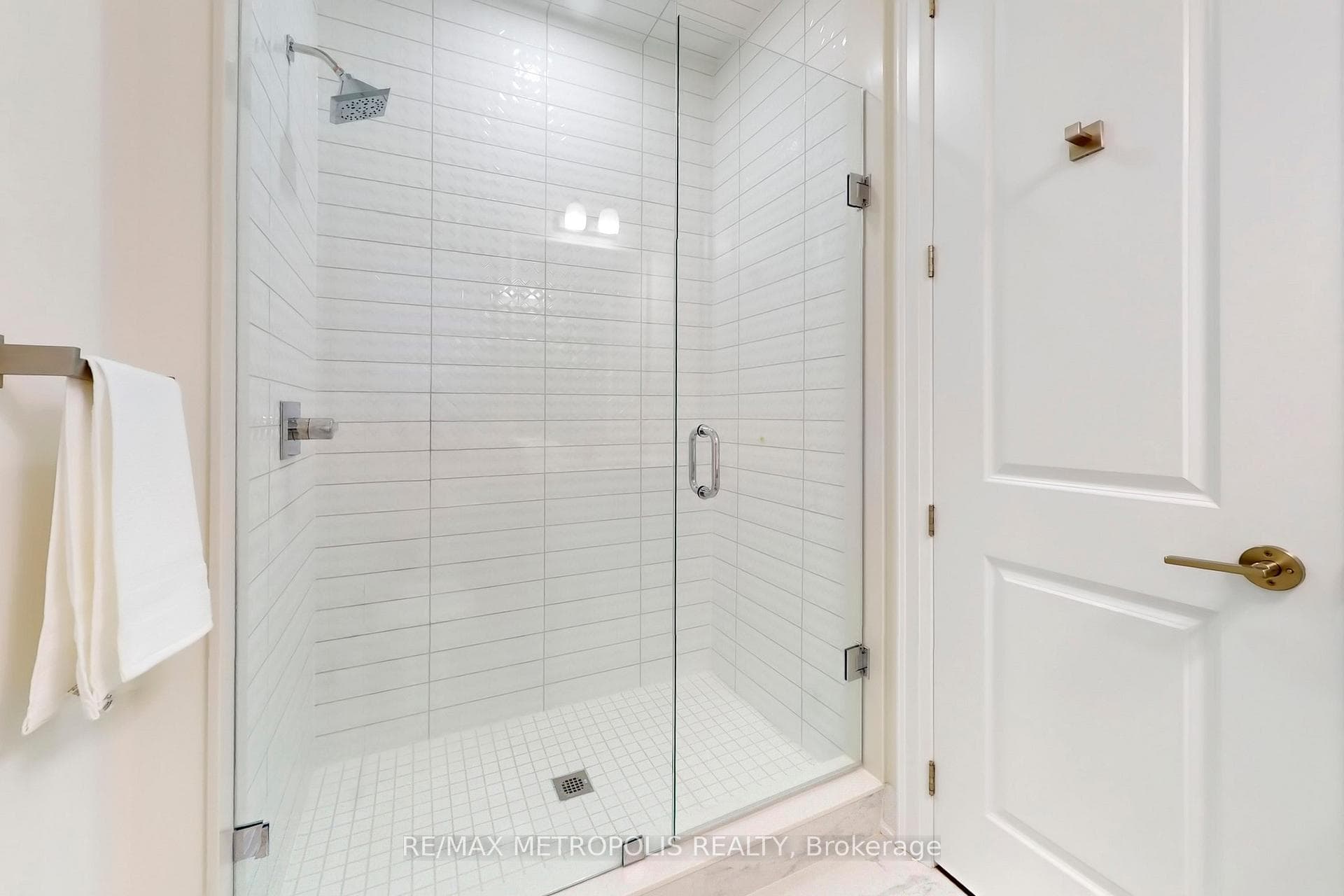 163 Ballantyne Boulevard photo 40