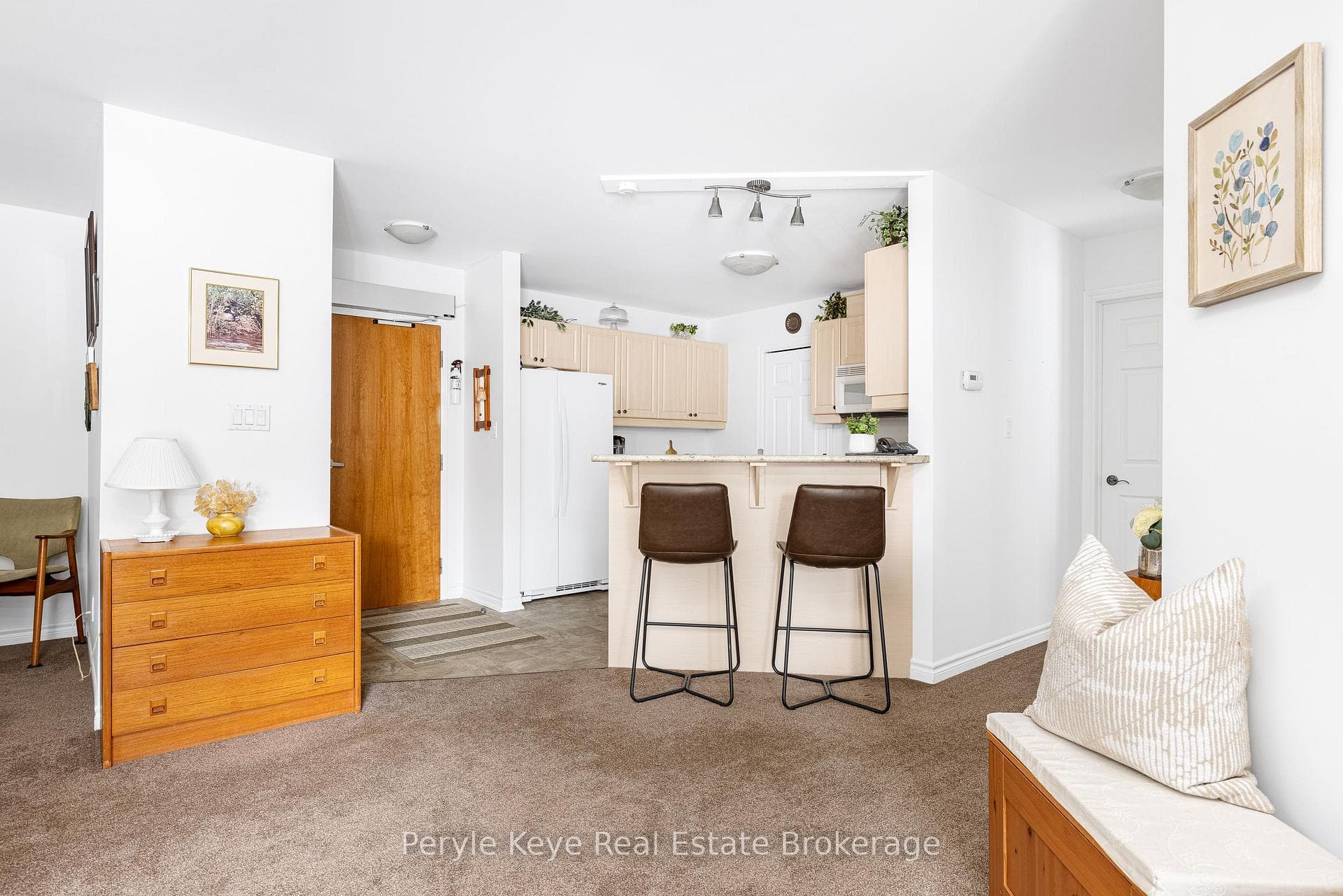 24 Dairy Lane Unit 206 photo 10