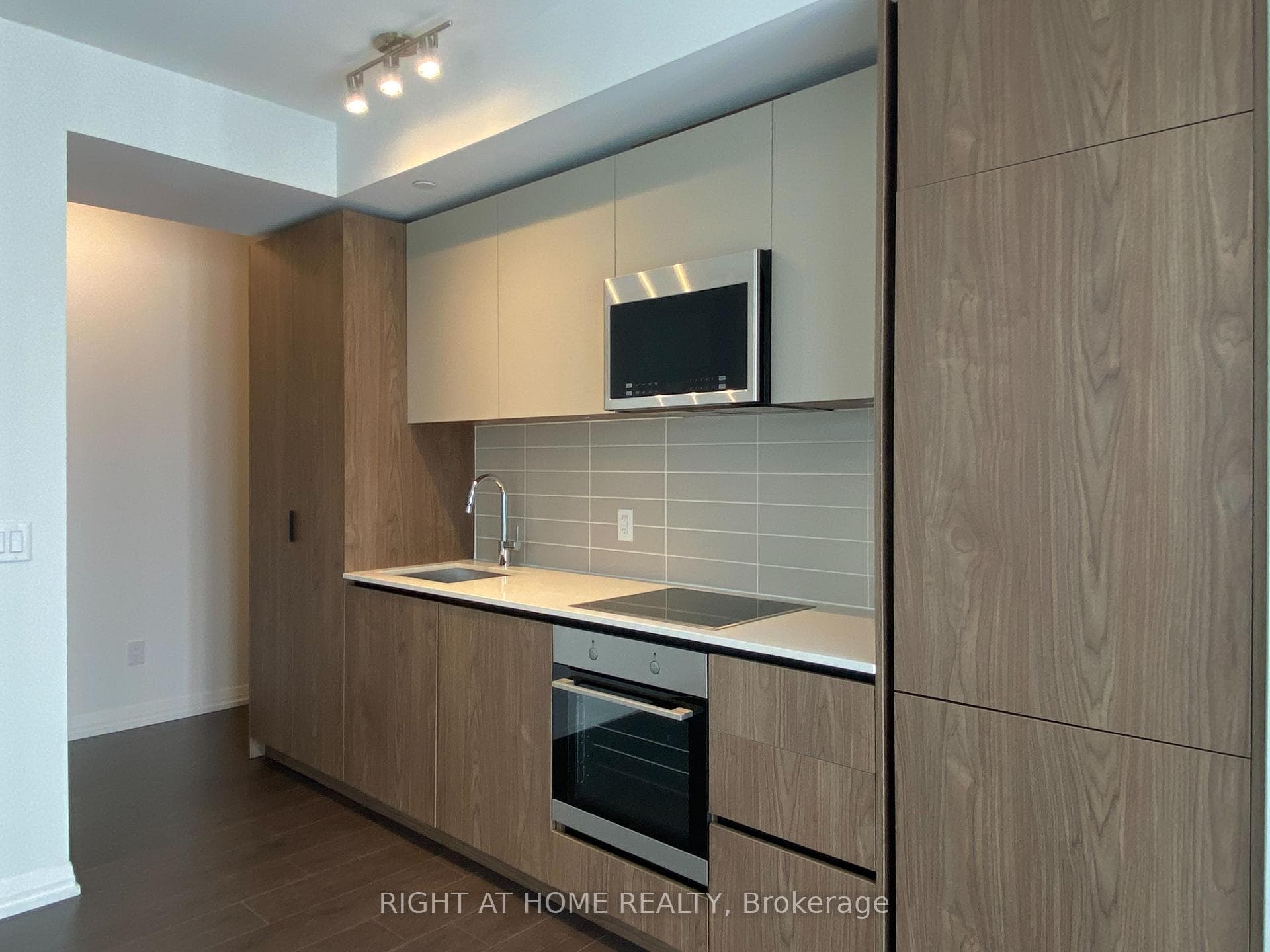 8 widmer Street Unit 2205 photo 14